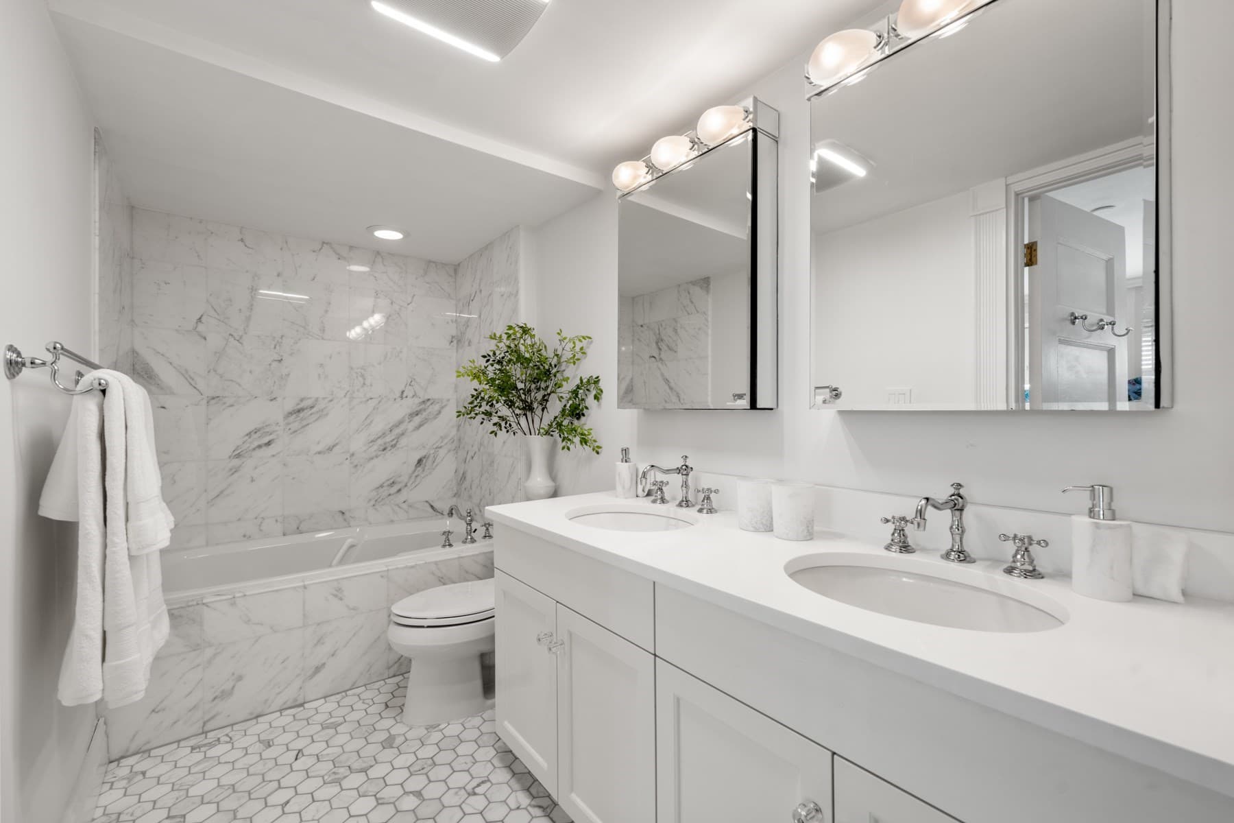 Condominium at 398 Marlborough St # 1, Boston MA 02115, photo 18 of 37