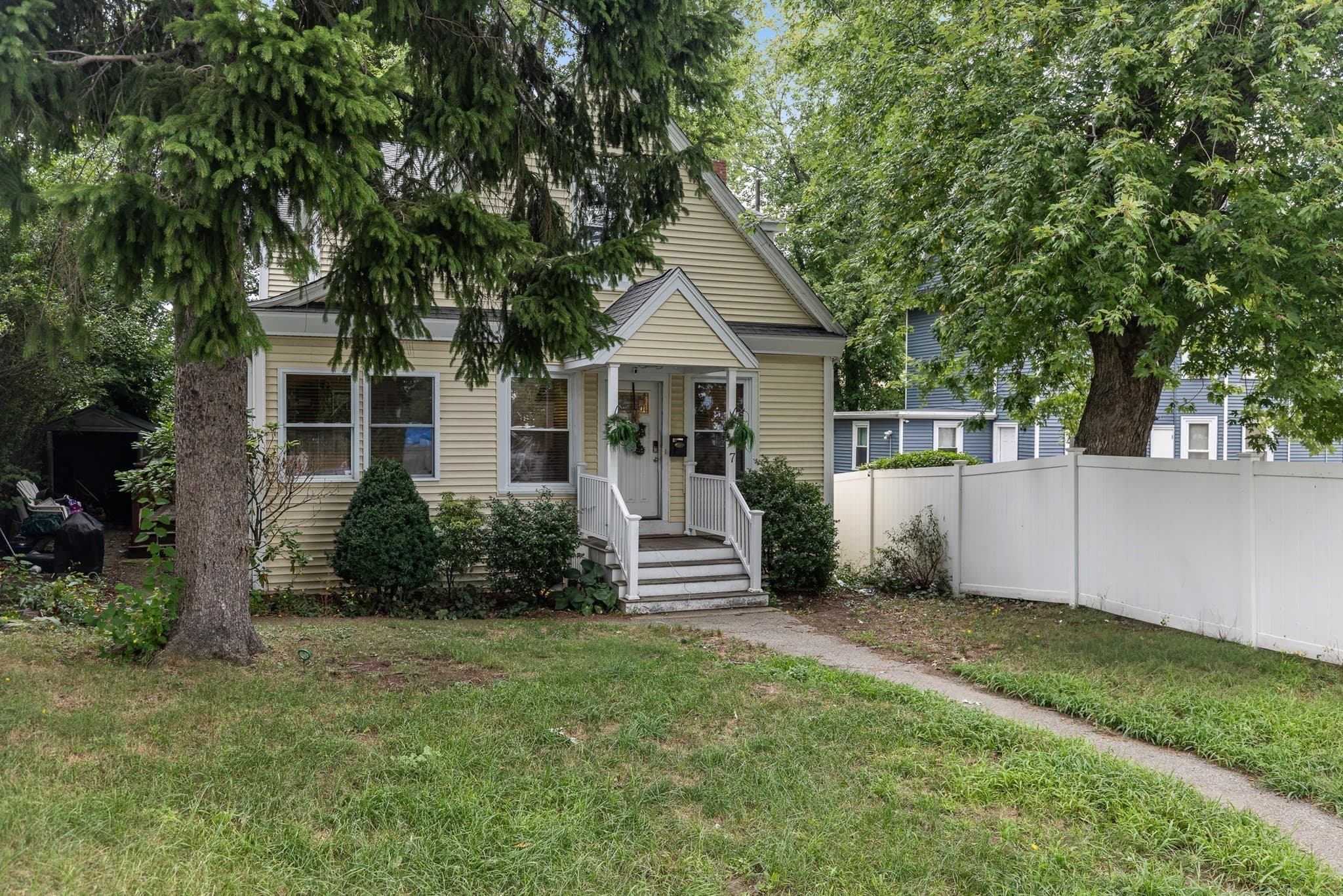 Single Family Residence at 7 Kane St, Boston MA 02125, Boston, photo 2 of 21