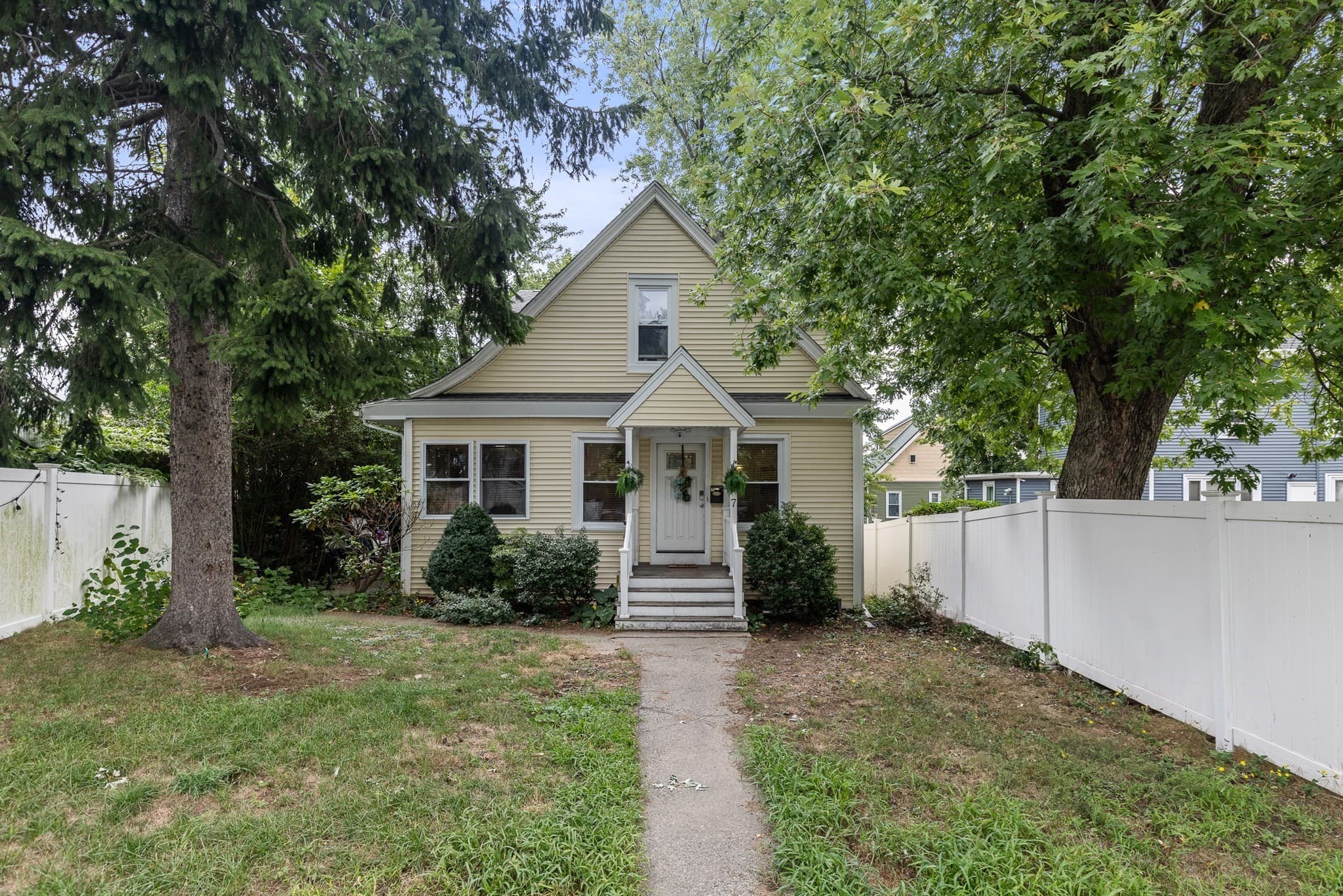 7 Kane St, Boston MA 02125