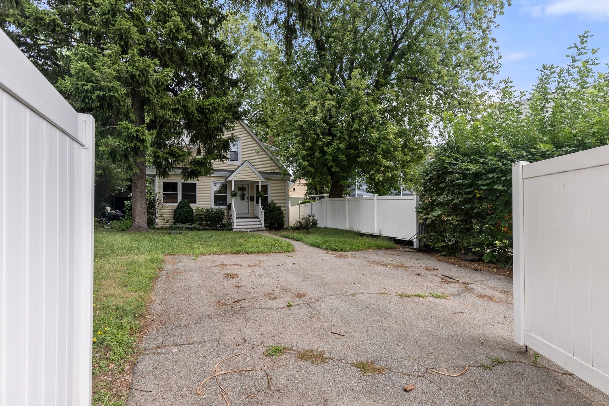 Single Family Residence at 7 Kane St, Boston MA 02125, Boston, photo 18 of 21