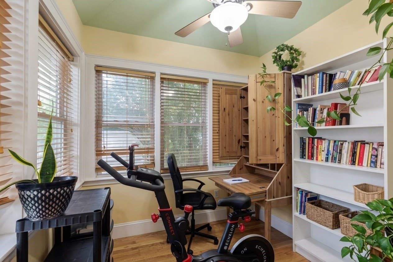 Single Family Residence at 7 Kane St, Boston MA 02125, Boston, photo 8 of 21
