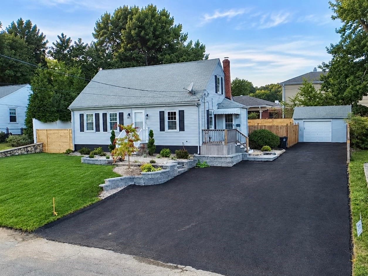 66 Belmont St, Whitman MA 02382