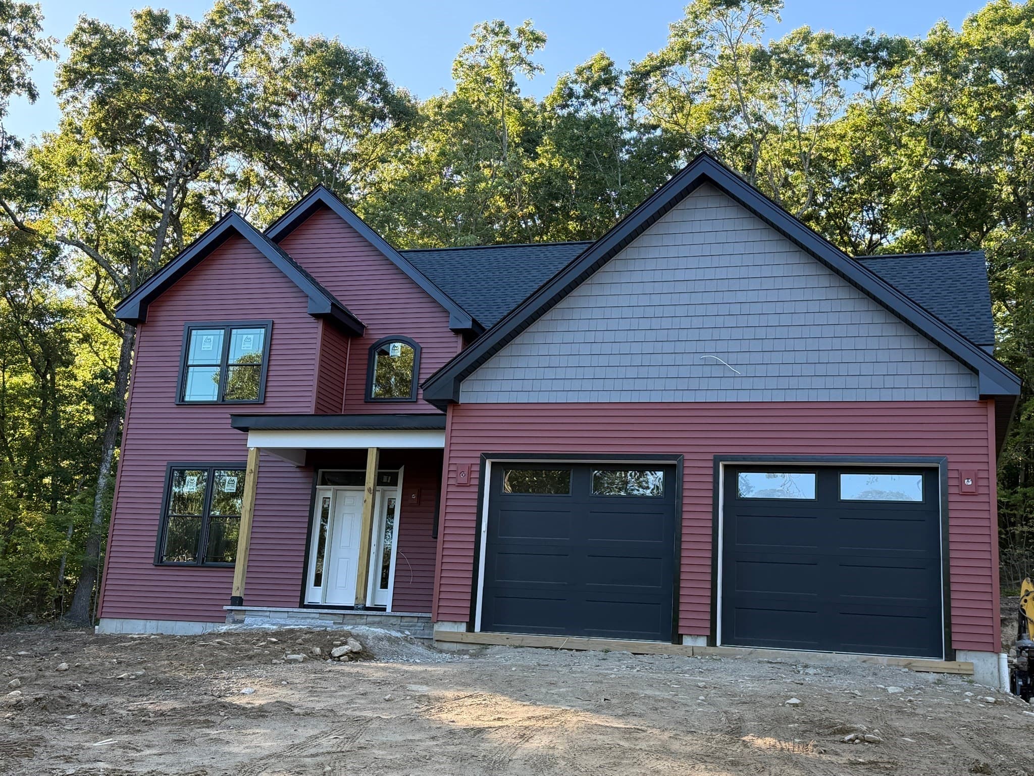 Single Family Residence at 47 Southwick Rd, Sutton MA 01590, Sutton, photo 3 of 13