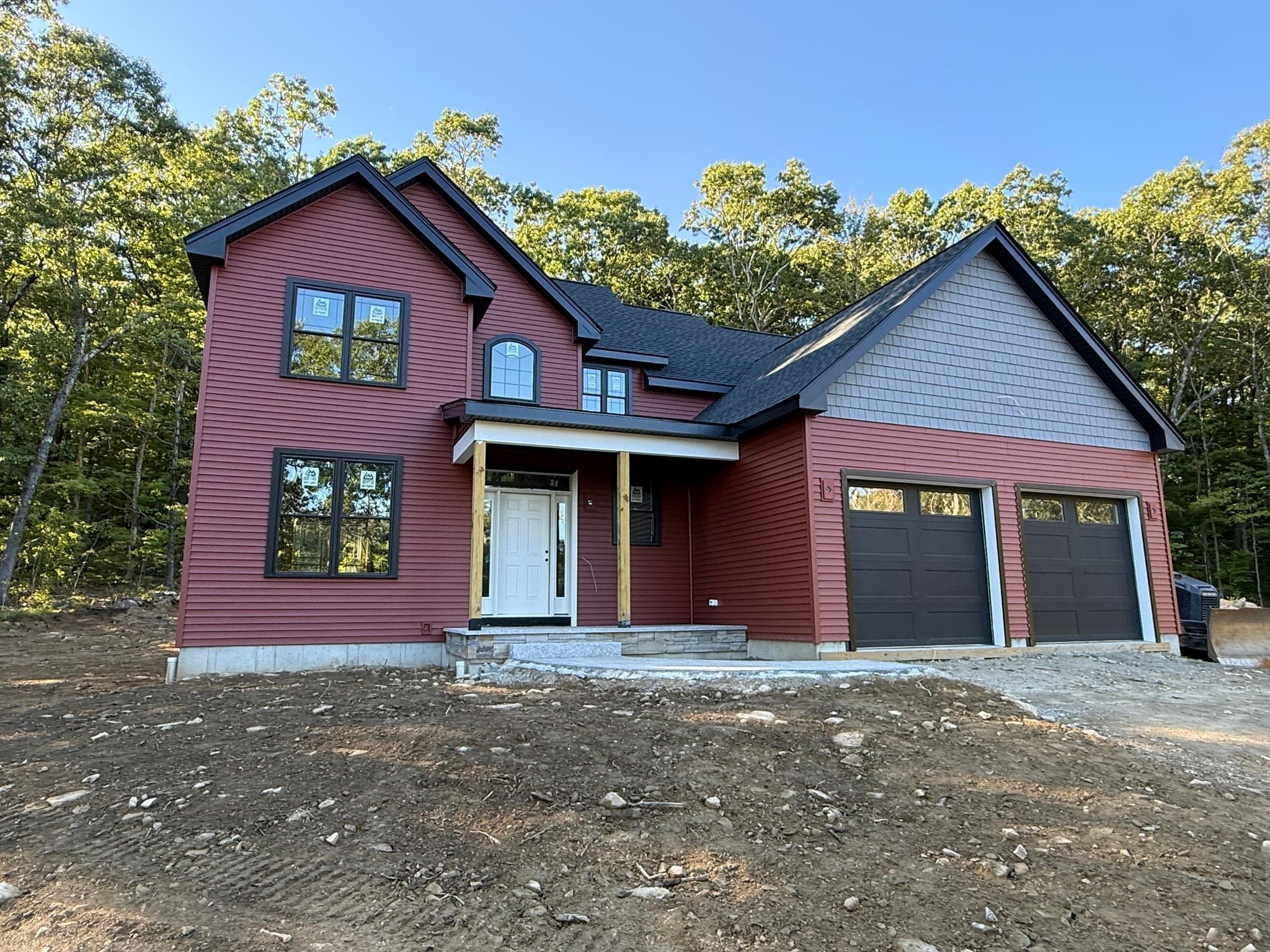 47 Southwick Rd, Sutton MA 01590