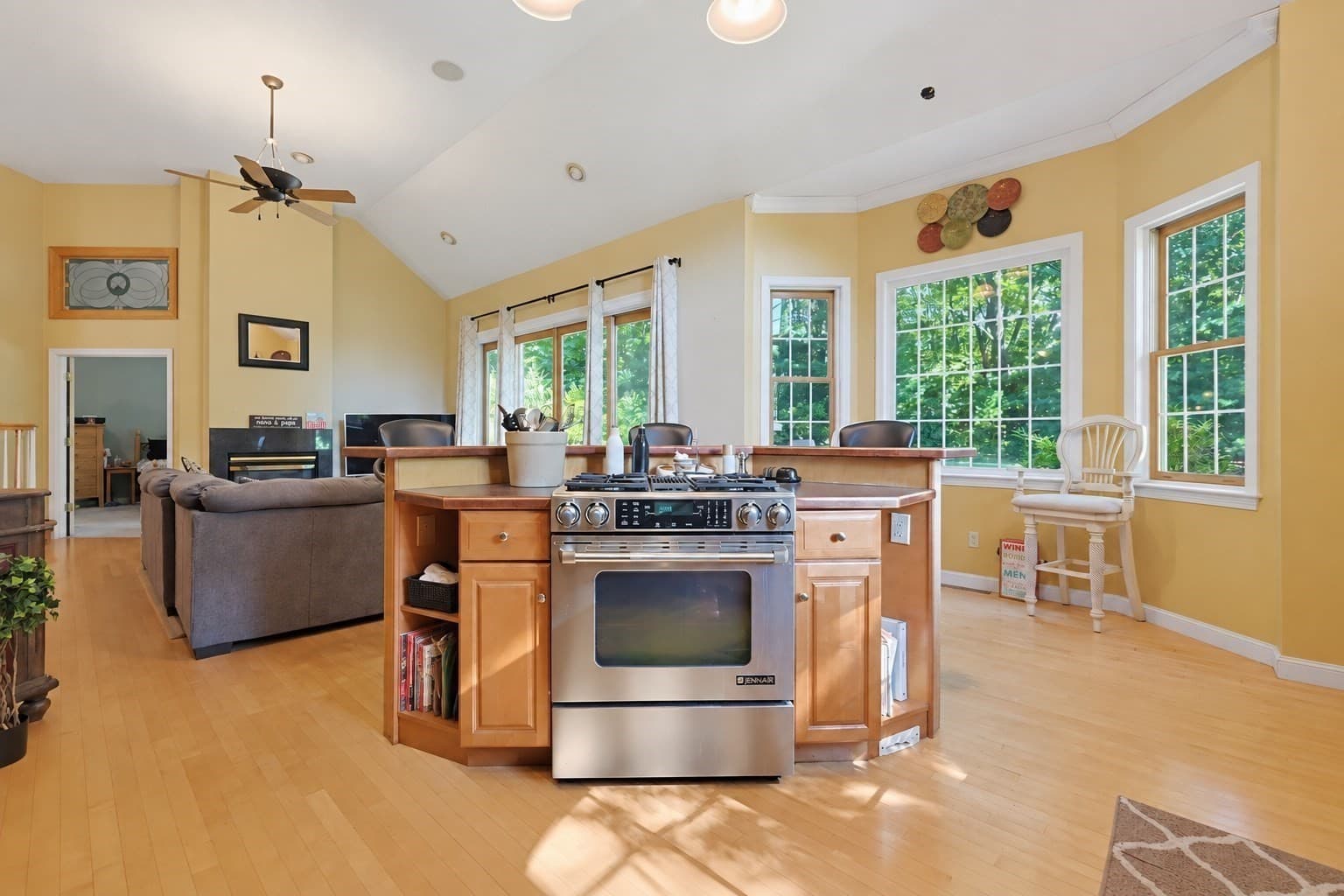 Single Family Residence at 39 Cordaville Rd, Ashland MA 01721, Ashland, photo 7 of 33