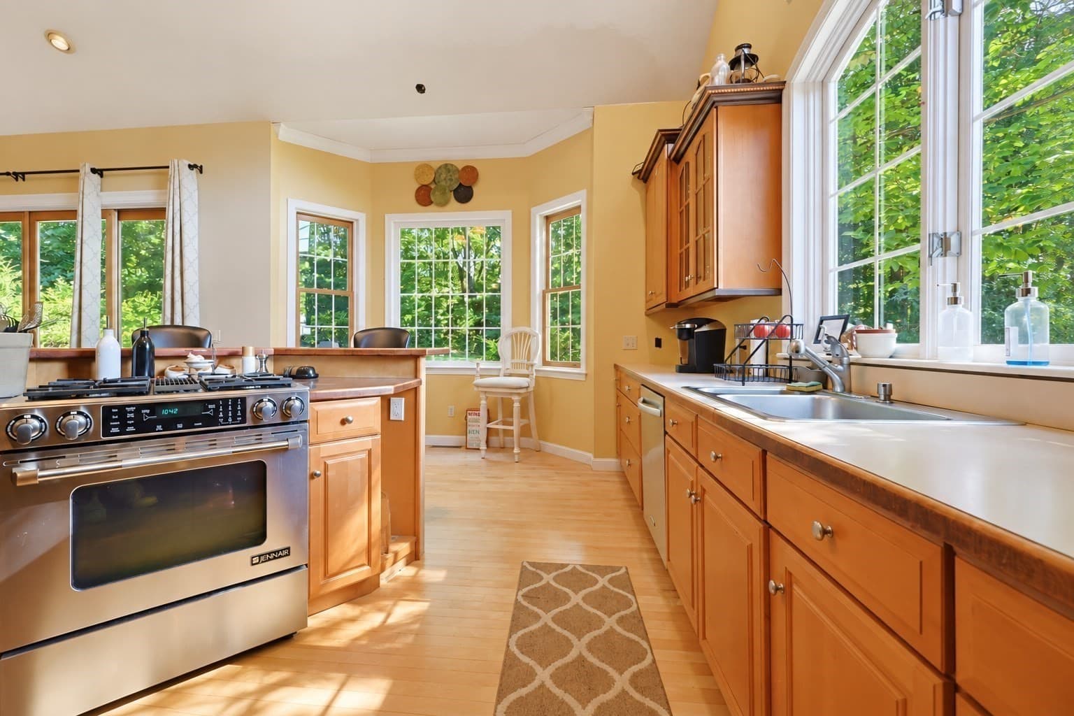 Single Family Residence at 39 Cordaville Rd, Ashland MA 01721, Ashland, photo 5 of 33