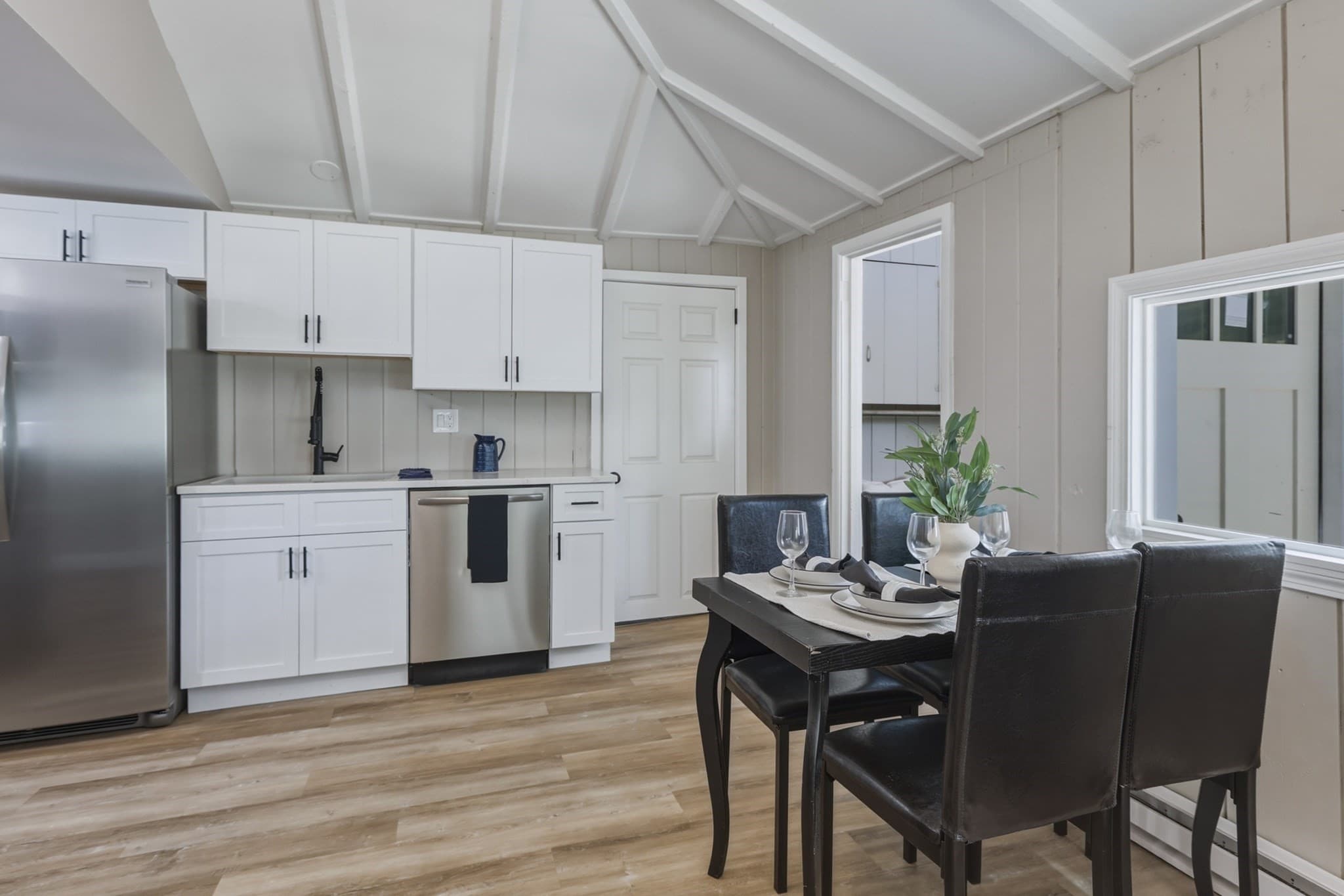 Single Family Residence at 22 Knollwood Rd, Brimfield MA 01010, Brimfield, photo 2 of 28