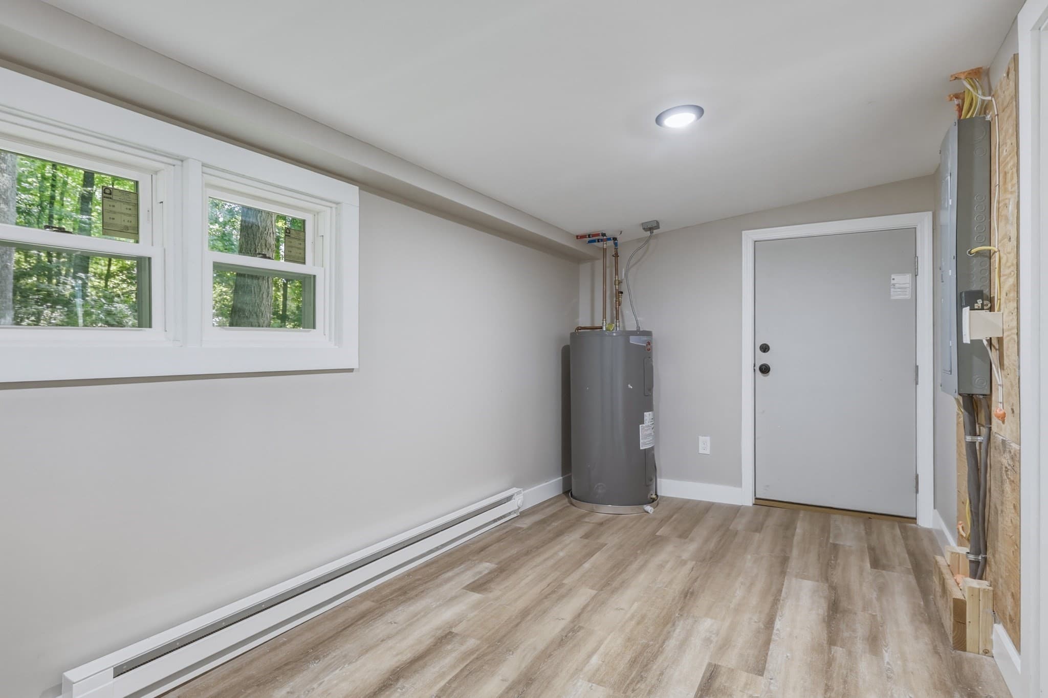 Single Family Residence at 22 Knollwood Rd, Brimfield MA 01010, Brimfield, photo 17 of 28