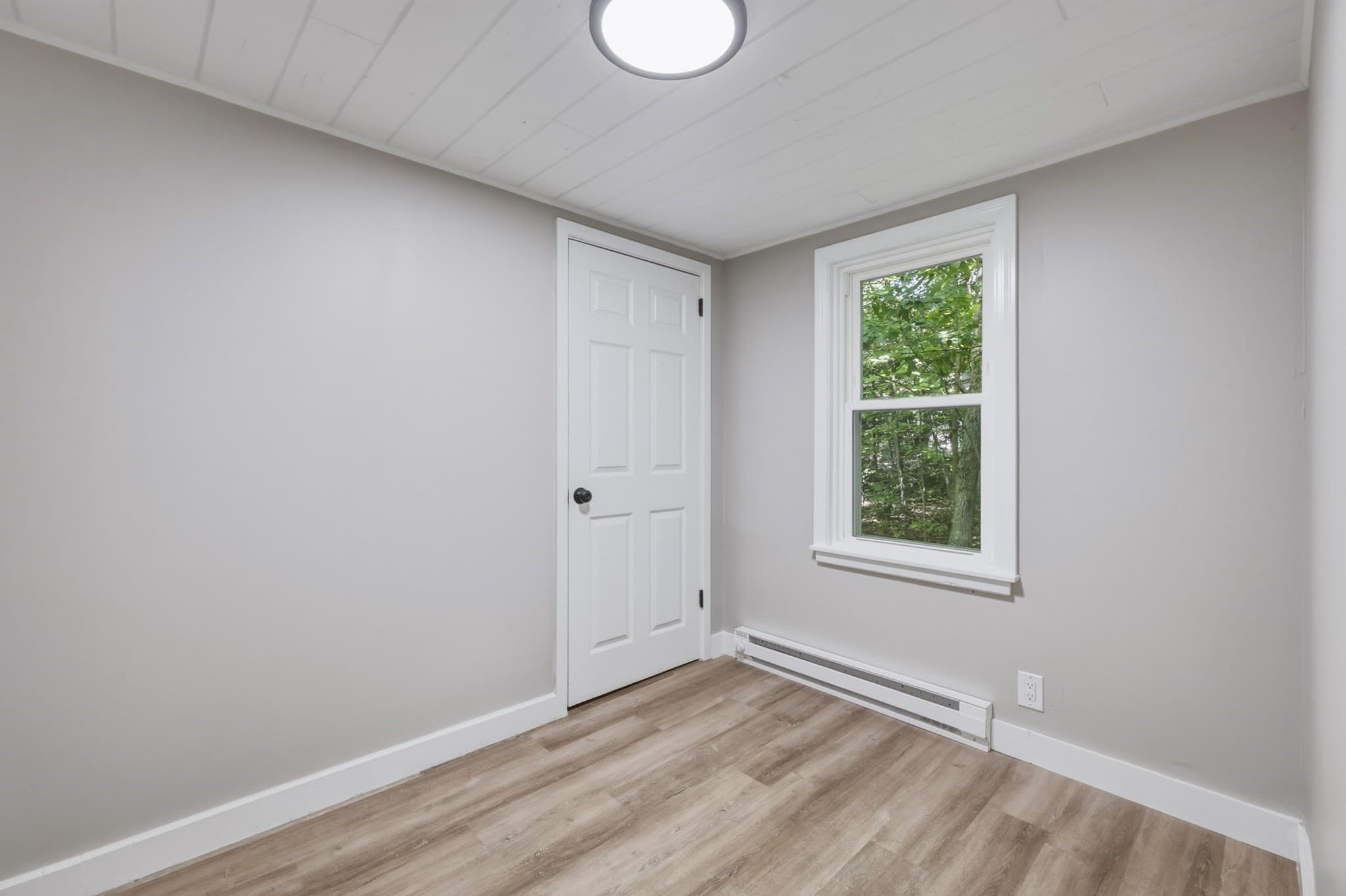 Single Family Residence at 22 Knollwood Rd, Brimfield MA 01010, Brimfield, photo 12 of 28
