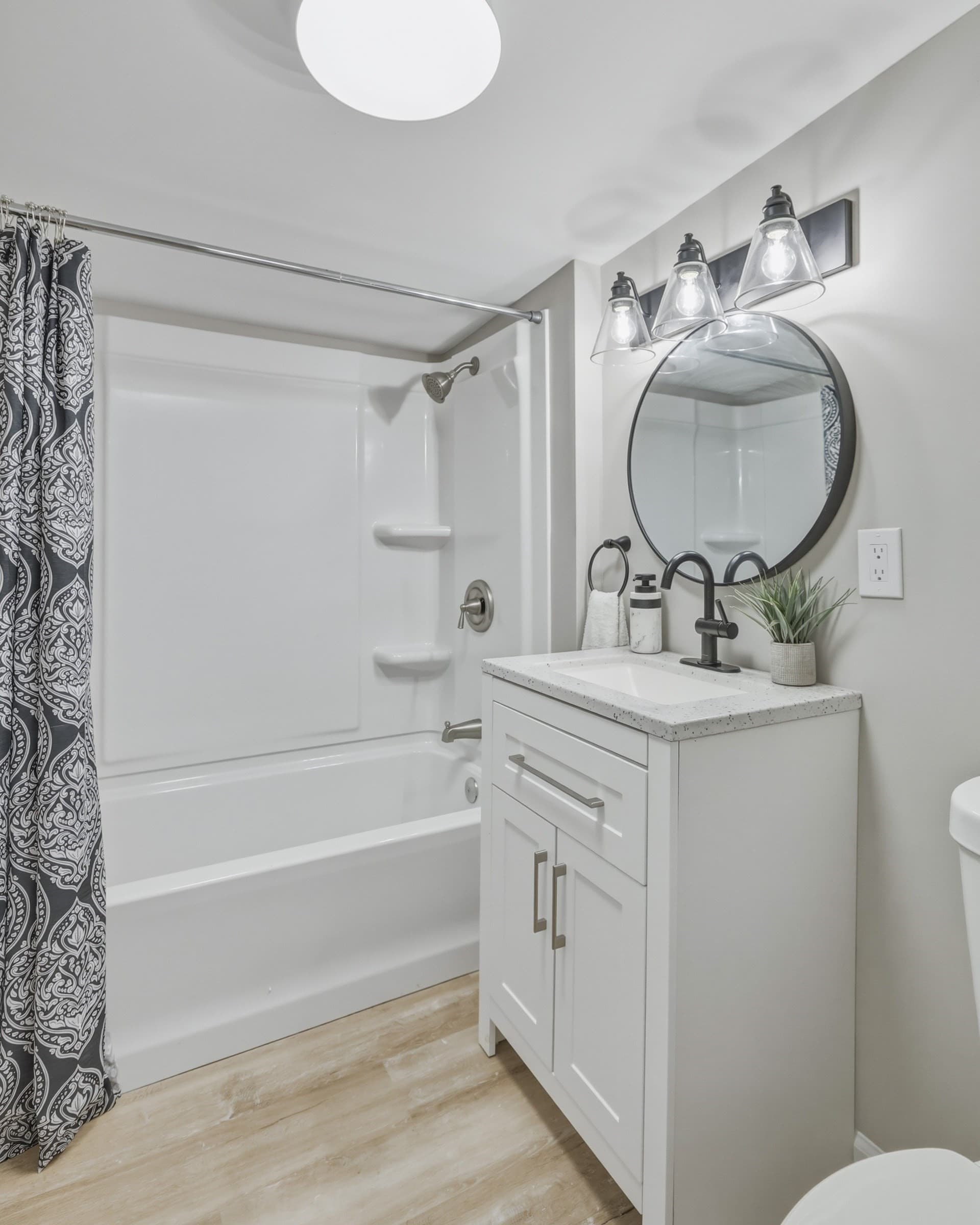 Single Family Residence at 22 Knollwood Rd, Brimfield MA 01010, Brimfield, photo 15 of 28