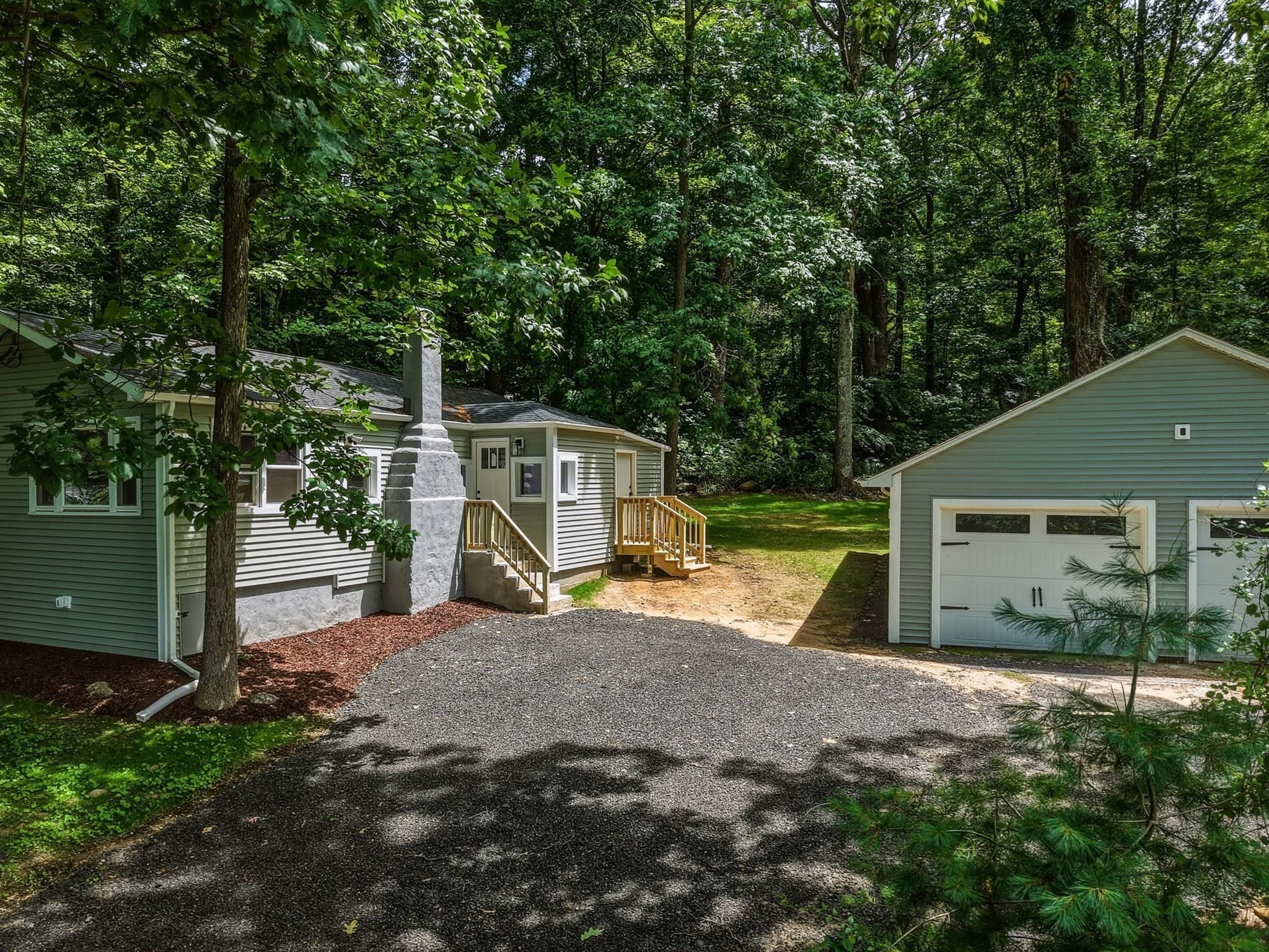 Single Family Residence at 22 Knollwood Rd, Brimfield MA 01010, Brimfield, photo 19 of 28
