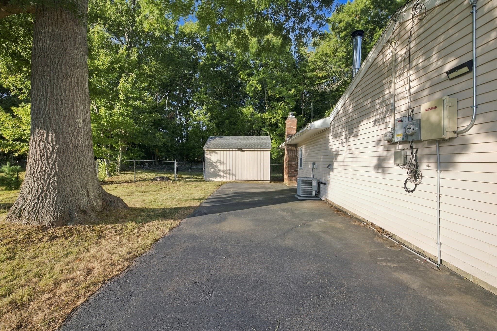 Single Family Residence at 19 Waleco Rd, Brockton MA 02302, Brockton, photo 31 of 41