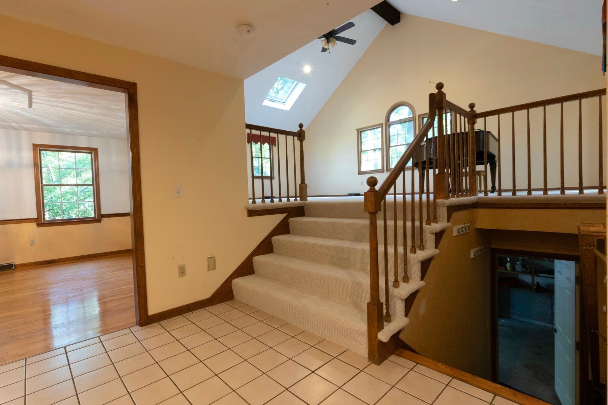 Single Family Residence at 4 Mead Circle, Lexington MA 02420, Lexington, photo 9 of 30