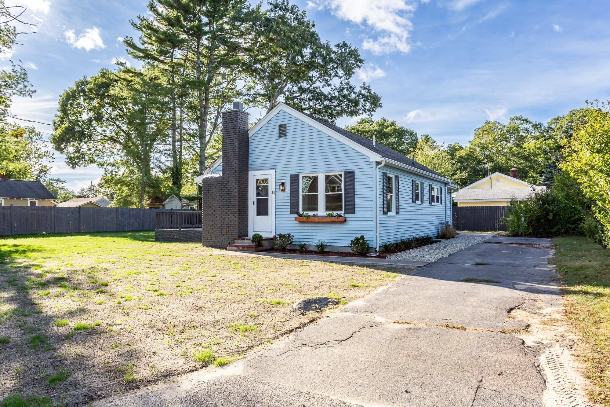 13 Datewood St, Wareham MA 02571