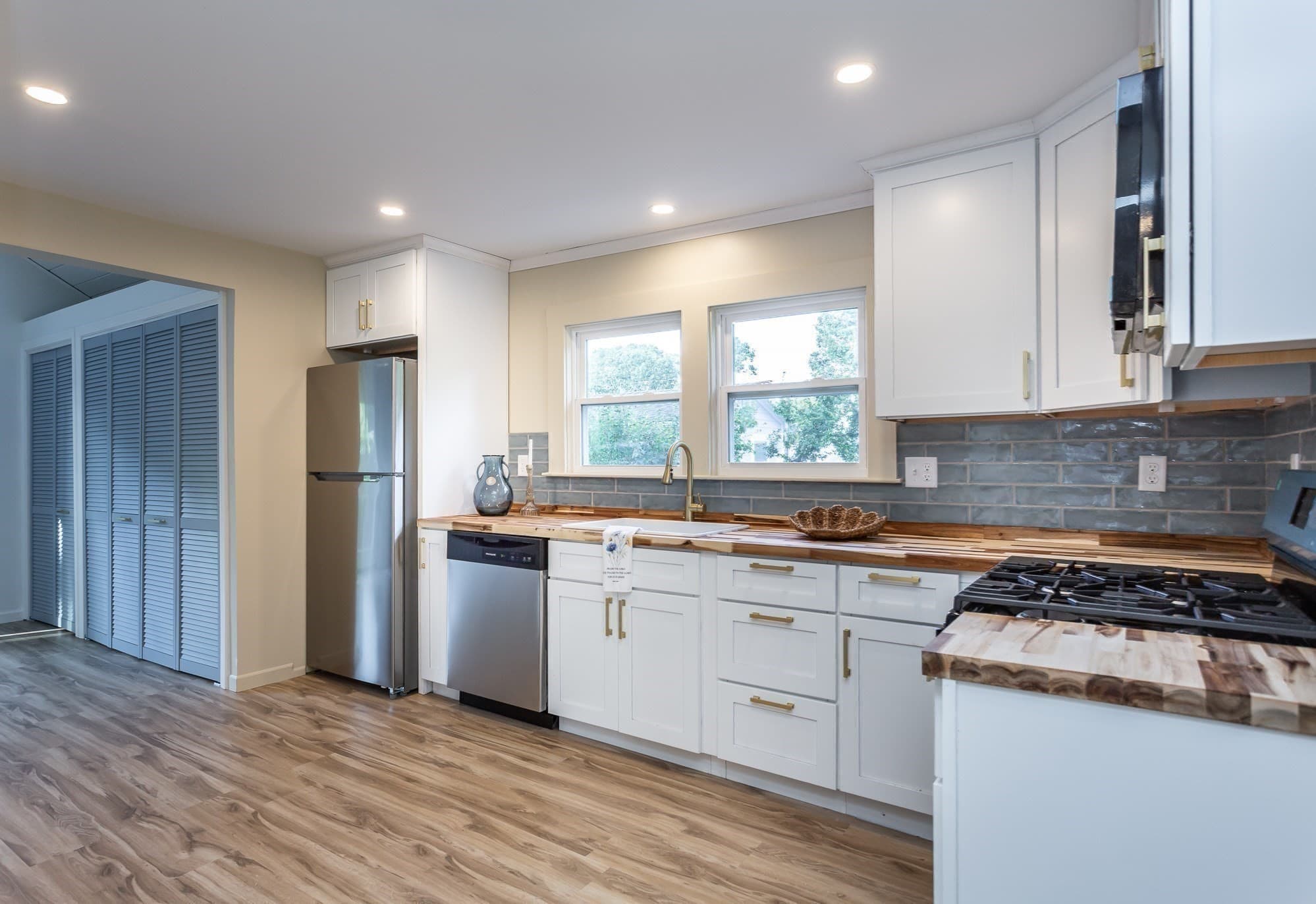 Single Family Residence at 13 Datewood St, Wareham MA 02571, Wareham, photo 14 of 28