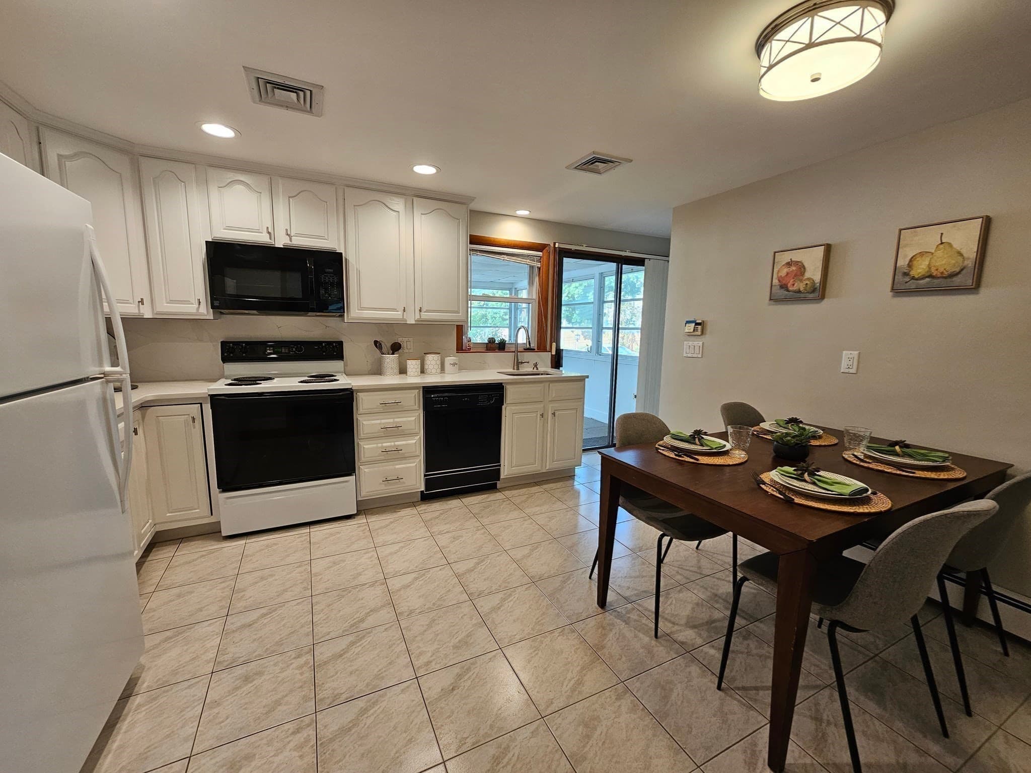 Single Family Residence at 11 Tuttle Lane, Saugus MA 01906, Saugus, photo 8 of 20