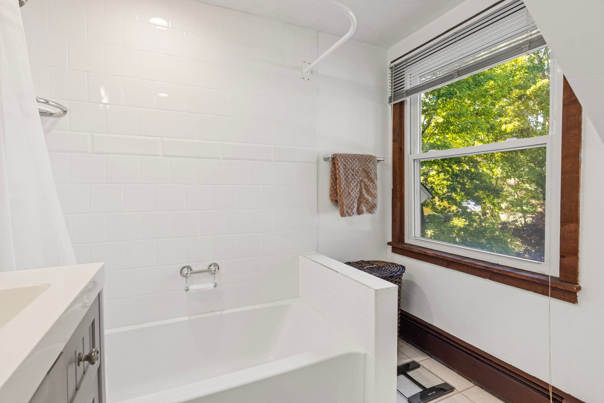Condominium at 226 County St # A, Attleboro MA 02703, Attleboro, photo 30 of 40