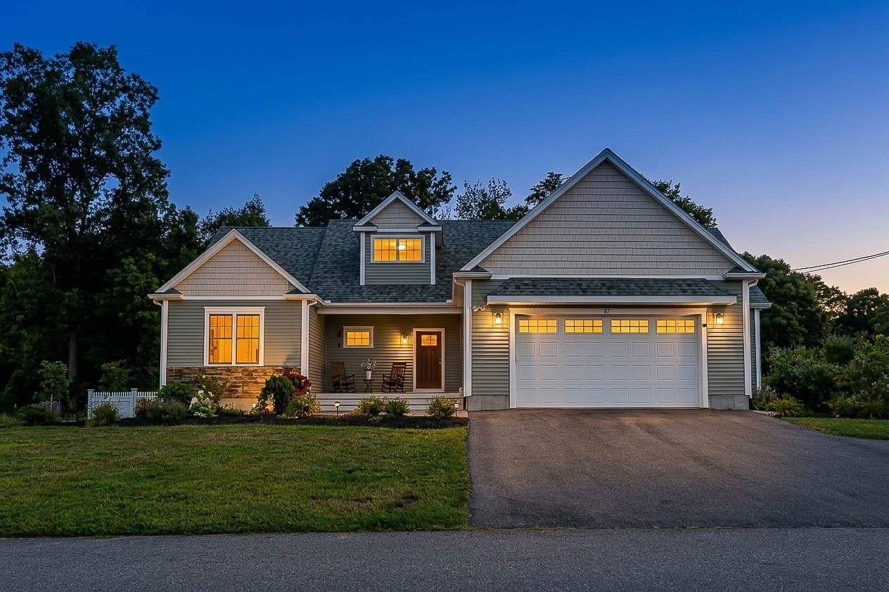 67 Colts Way, Attleboro MA 02703