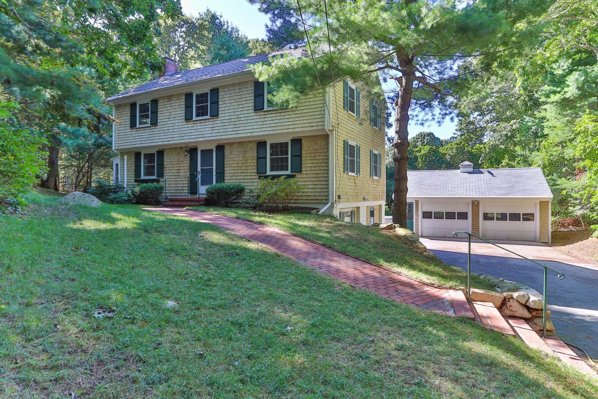 16 Greengate Road, Falmouth MA 02540