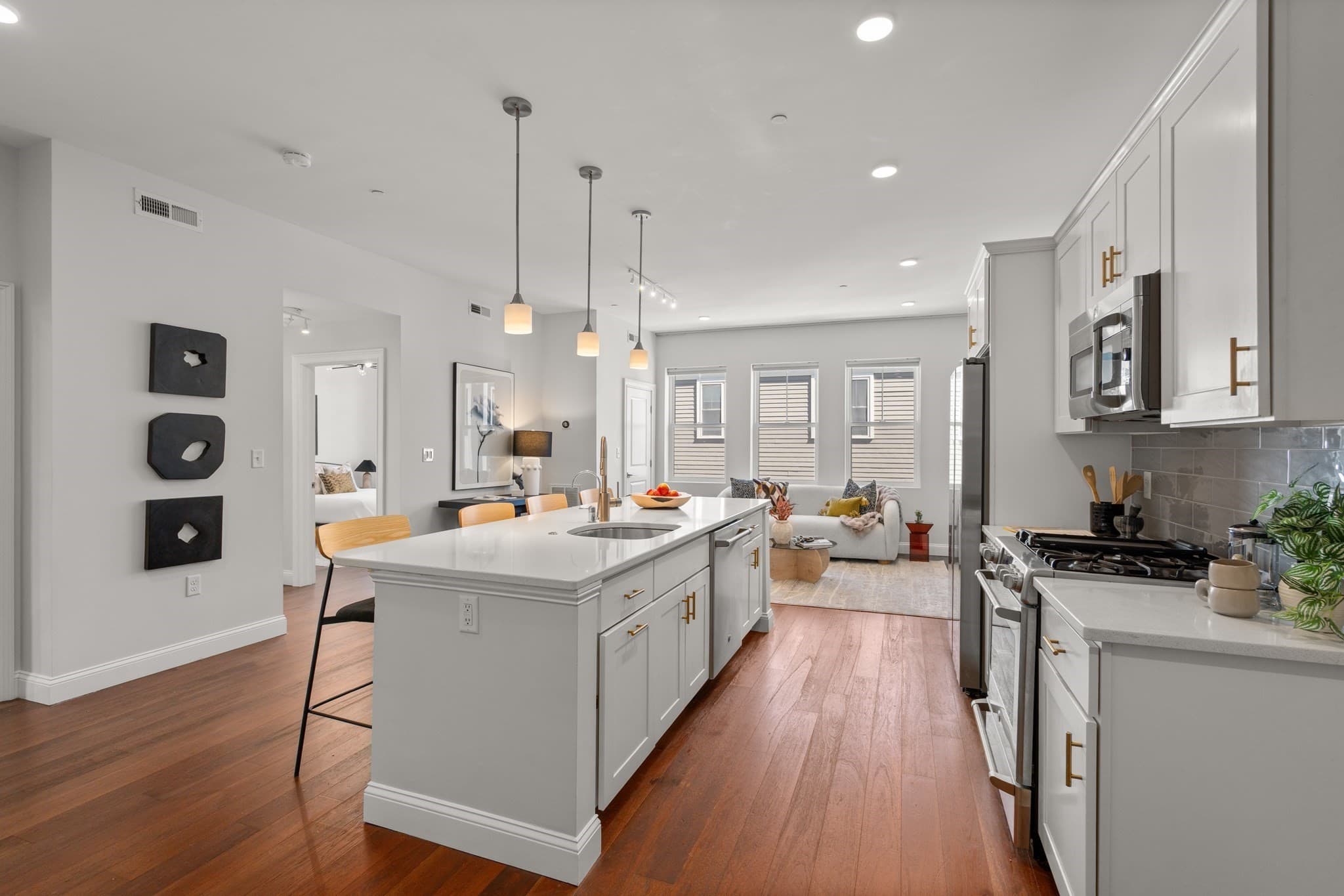 170 W Broadway # 310, Boston MA 02127