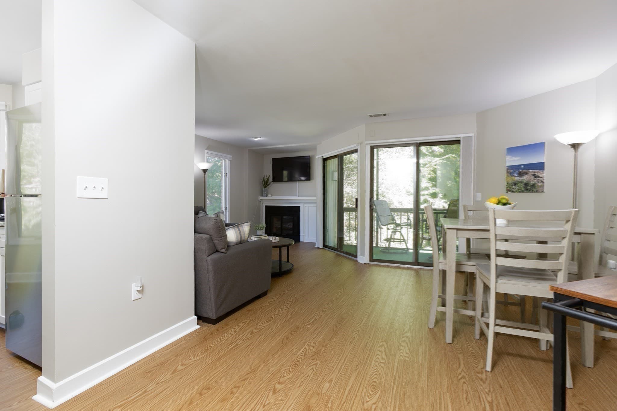 Condominium at 770 Salisbury Street # 319, Worcester MA 01609, Worcester, photo 7 of 27