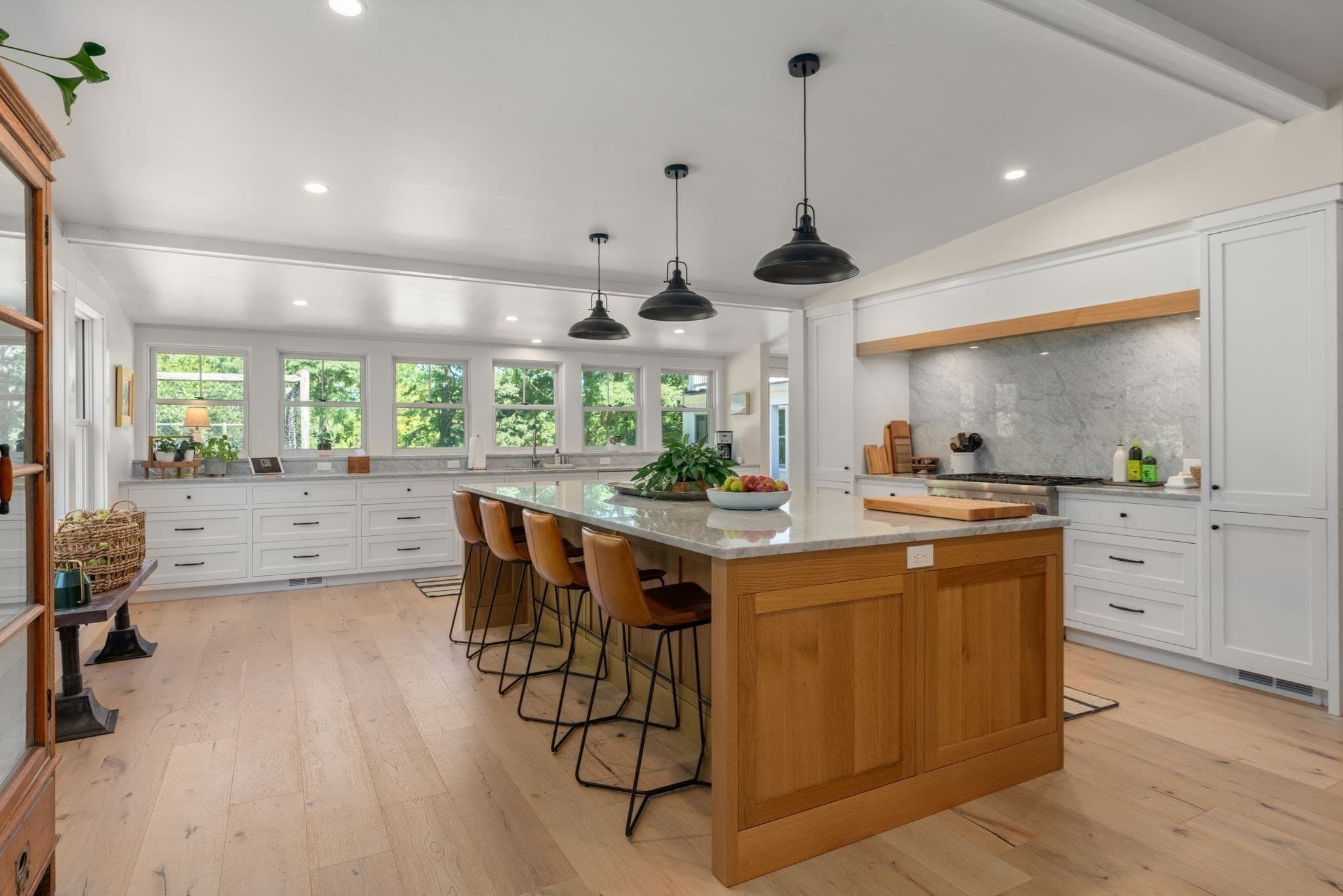 Single Family Residence at 6 Curve Street, Sherborn MA 01770, Sherborn, photo 13 of 42