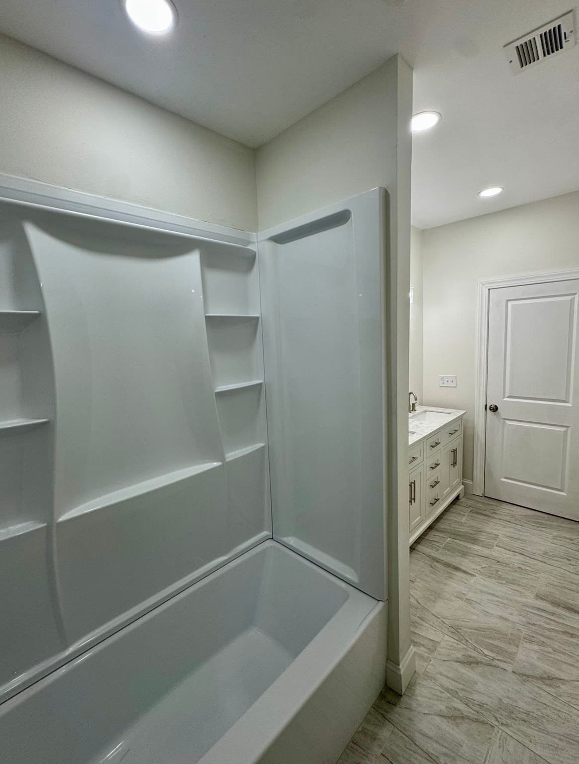 Single Family Residence at 344 Hilldale Ave, Haverhill MA 01832, Haverhill, photo 17 of 19