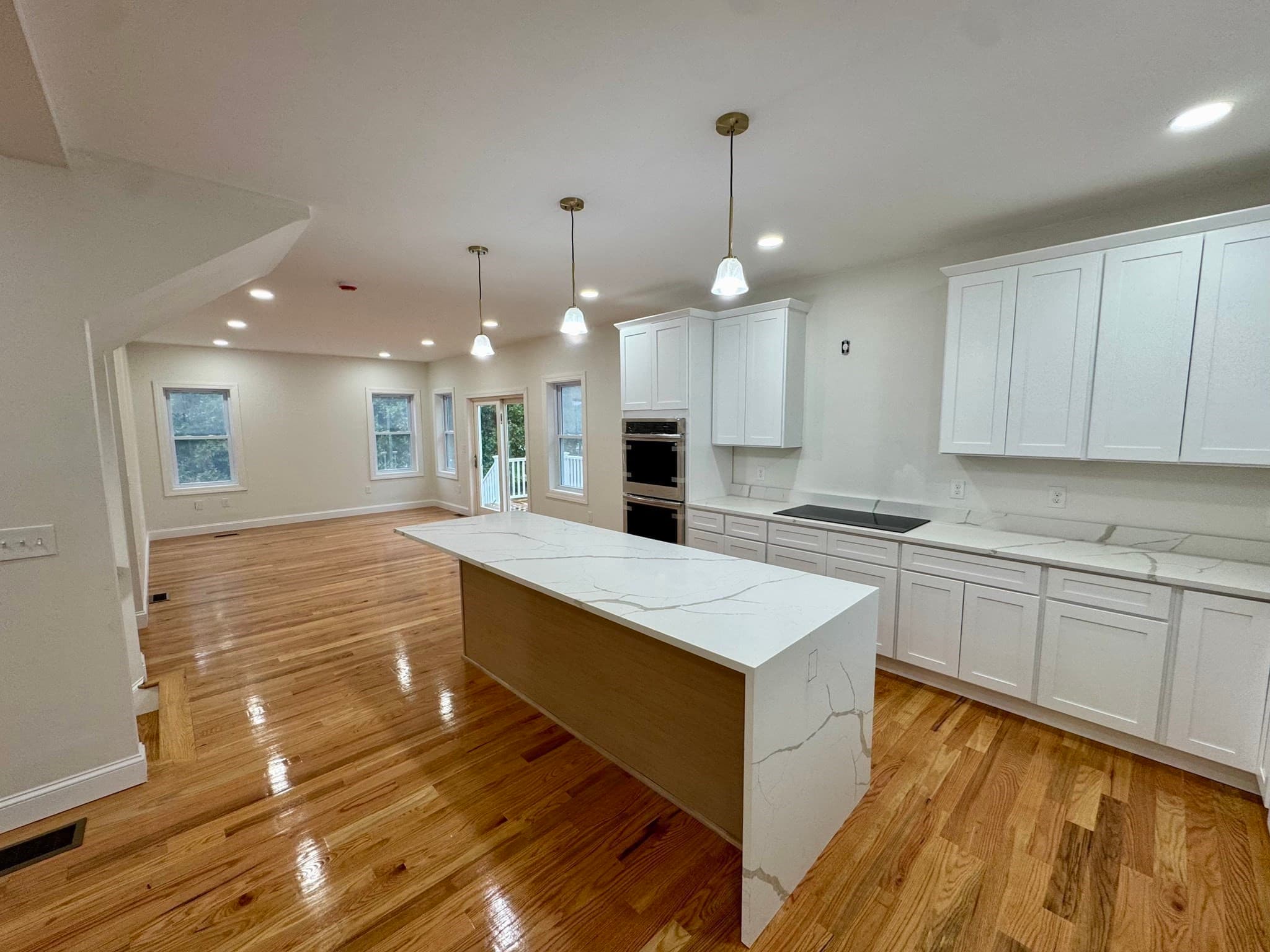 Single Family Residence at 344 Hilldale Ave, Haverhill MA 01832, Haverhill, photo 7 of 19
