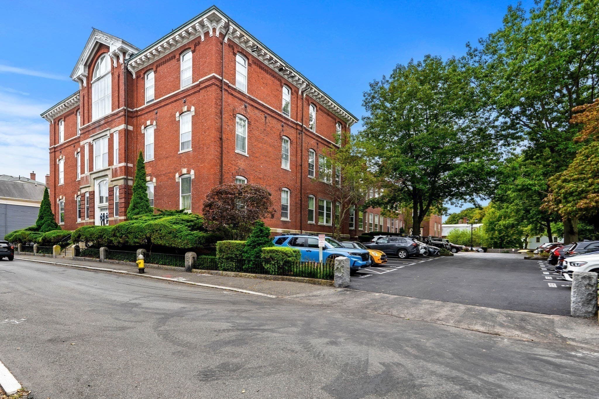 Condominium at 35 Flint St # 205, Salem MA 01970, Salem, photo 2 of 42