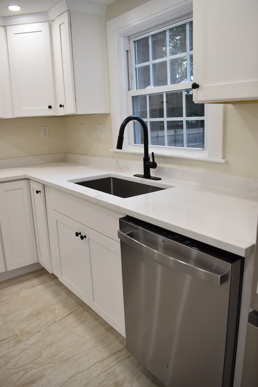 Single Family Residence at 65 Thomas Rd, Weymouth MA 02190, Weymouth, photo 8 of 29