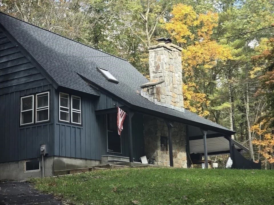 143 Hudson Rd, Stow MA 01775