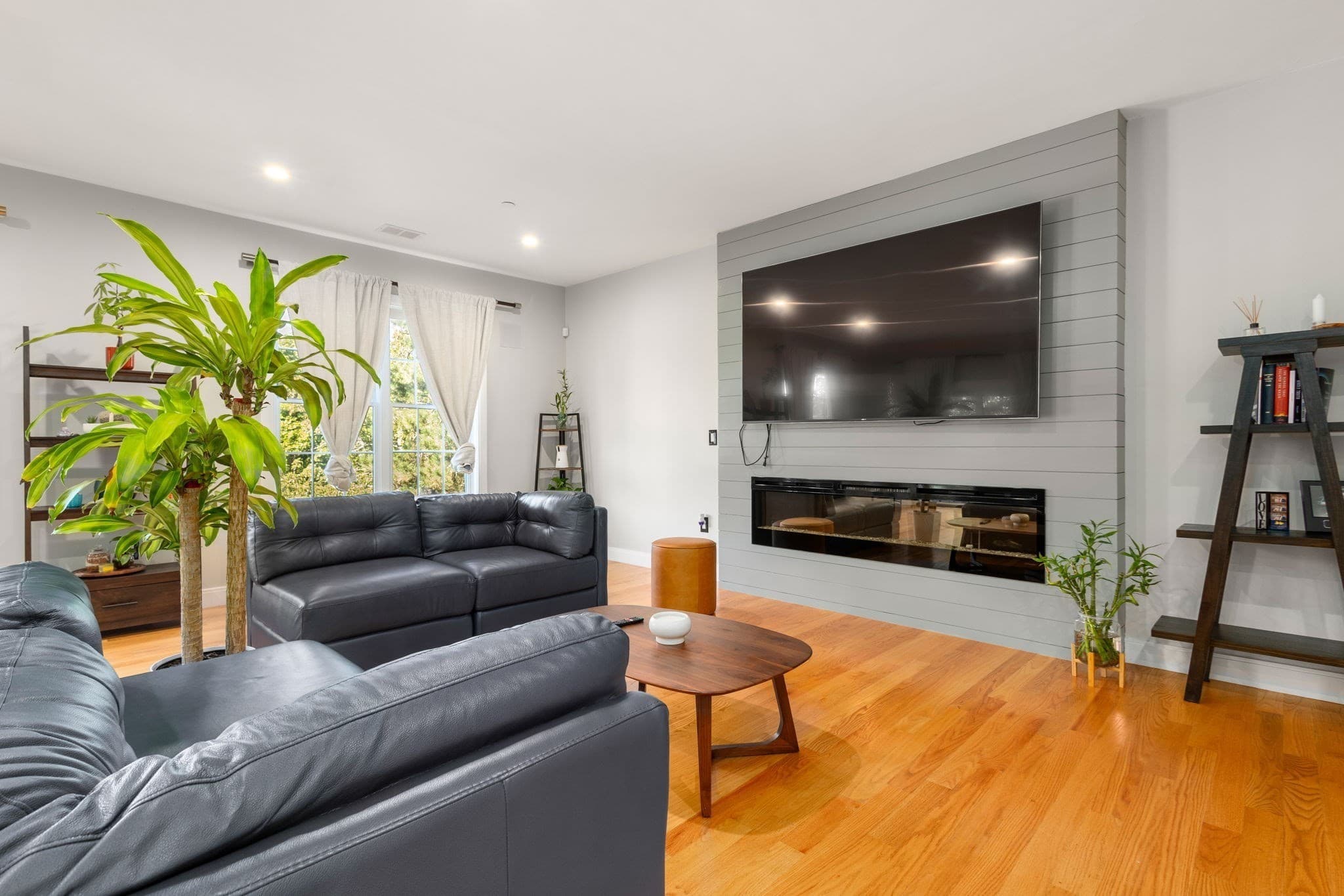 178 Robertson St # 2, Quincy MA 02169
