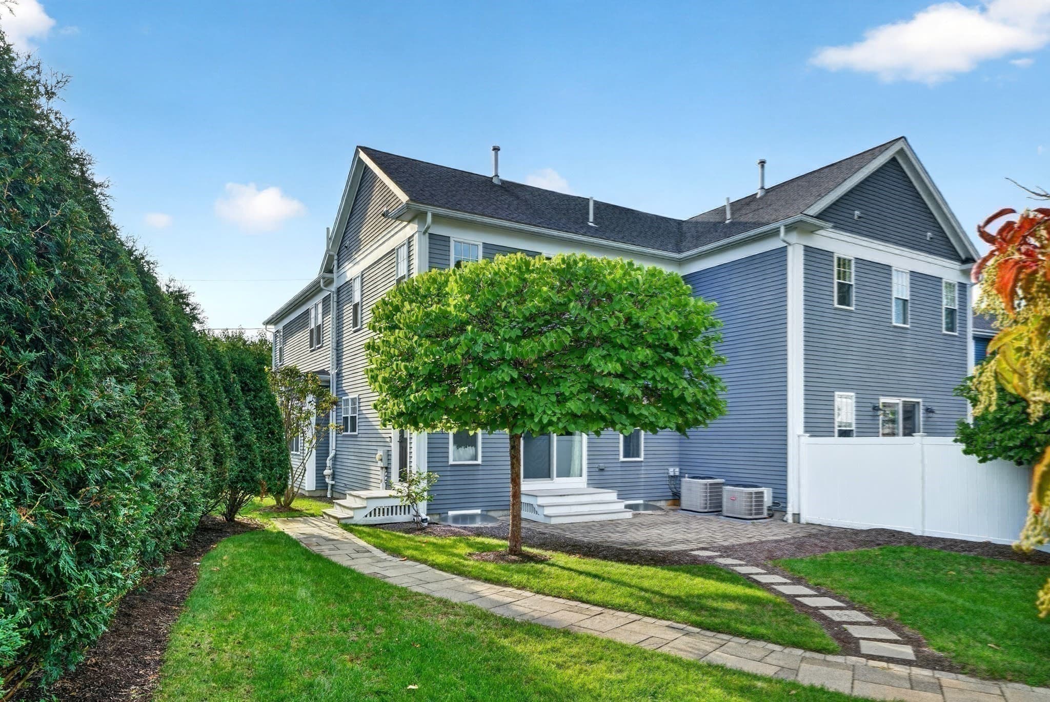 Condominium at 54 White St # 54, Belmont MA 02478, Belmont, photo 26 of 33