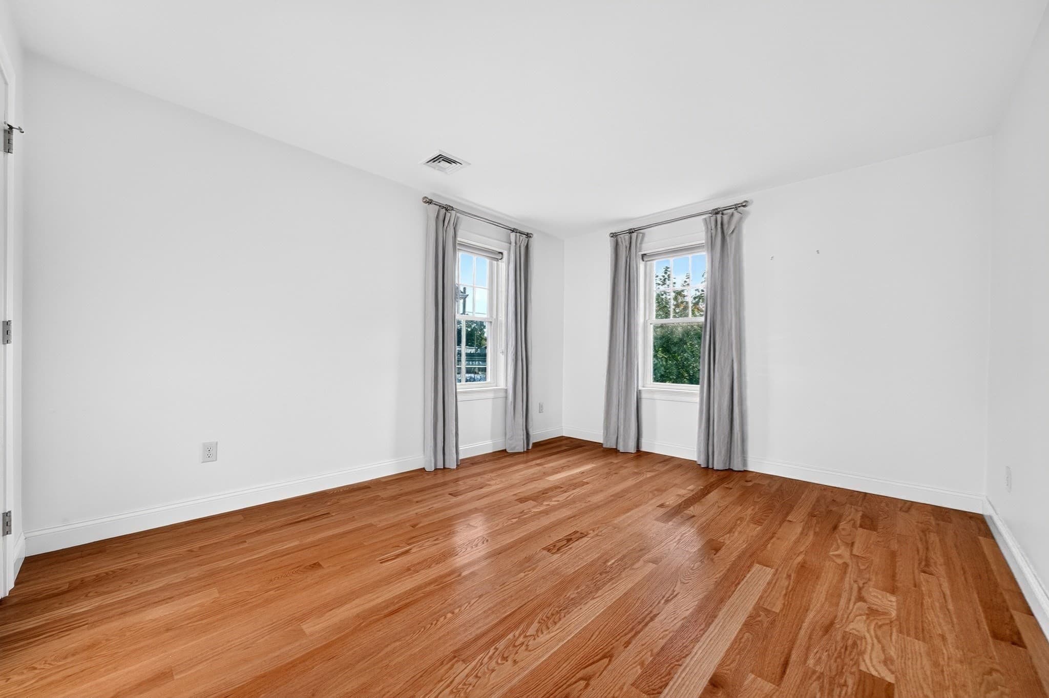 Condominium at 54 White St # 54, Belmont MA 02478, Belmont, photo 24 of 33