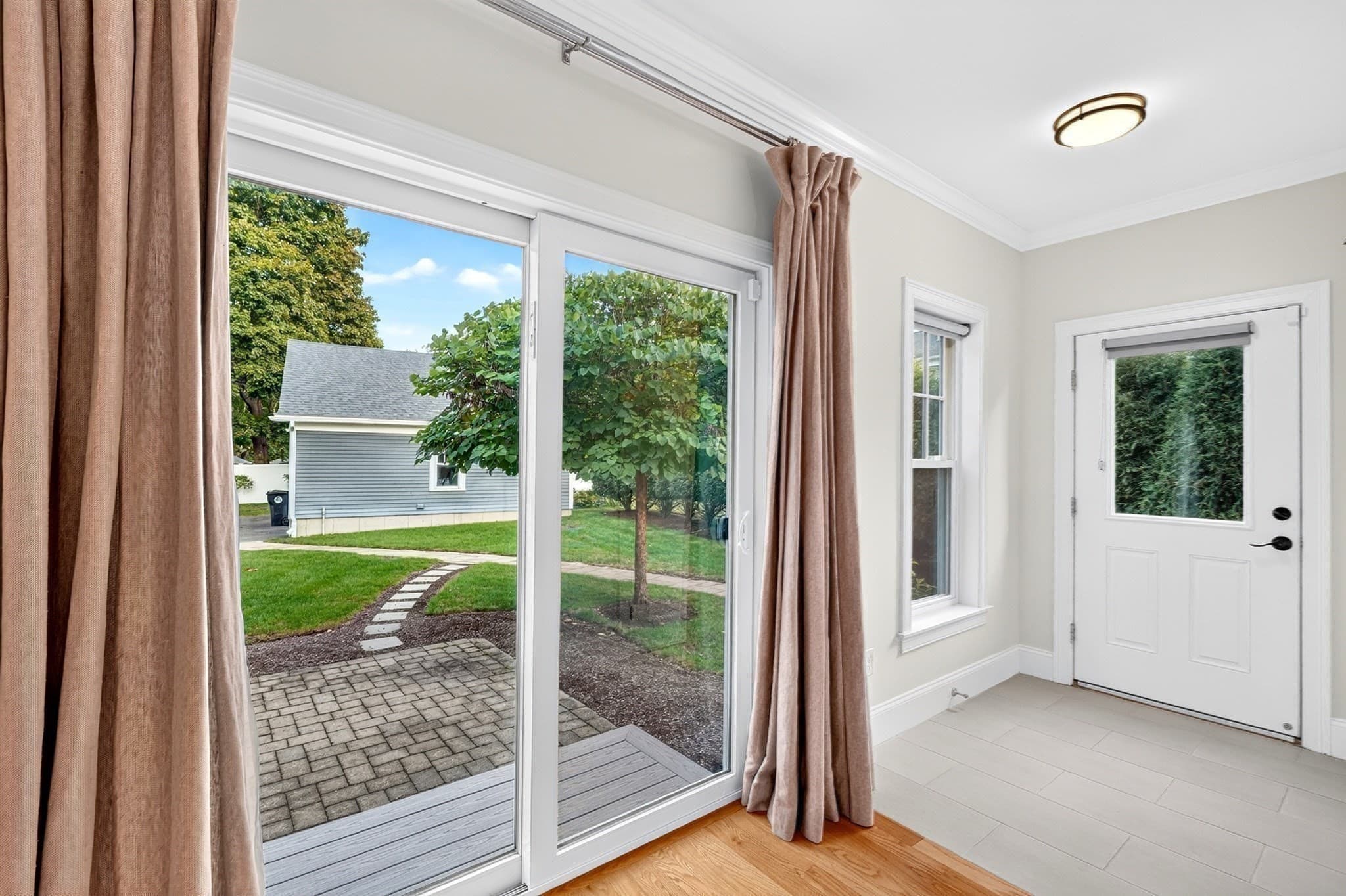 Condominium at 54 White St # 54, Belmont MA 02478, Belmont, photo 10 of 33