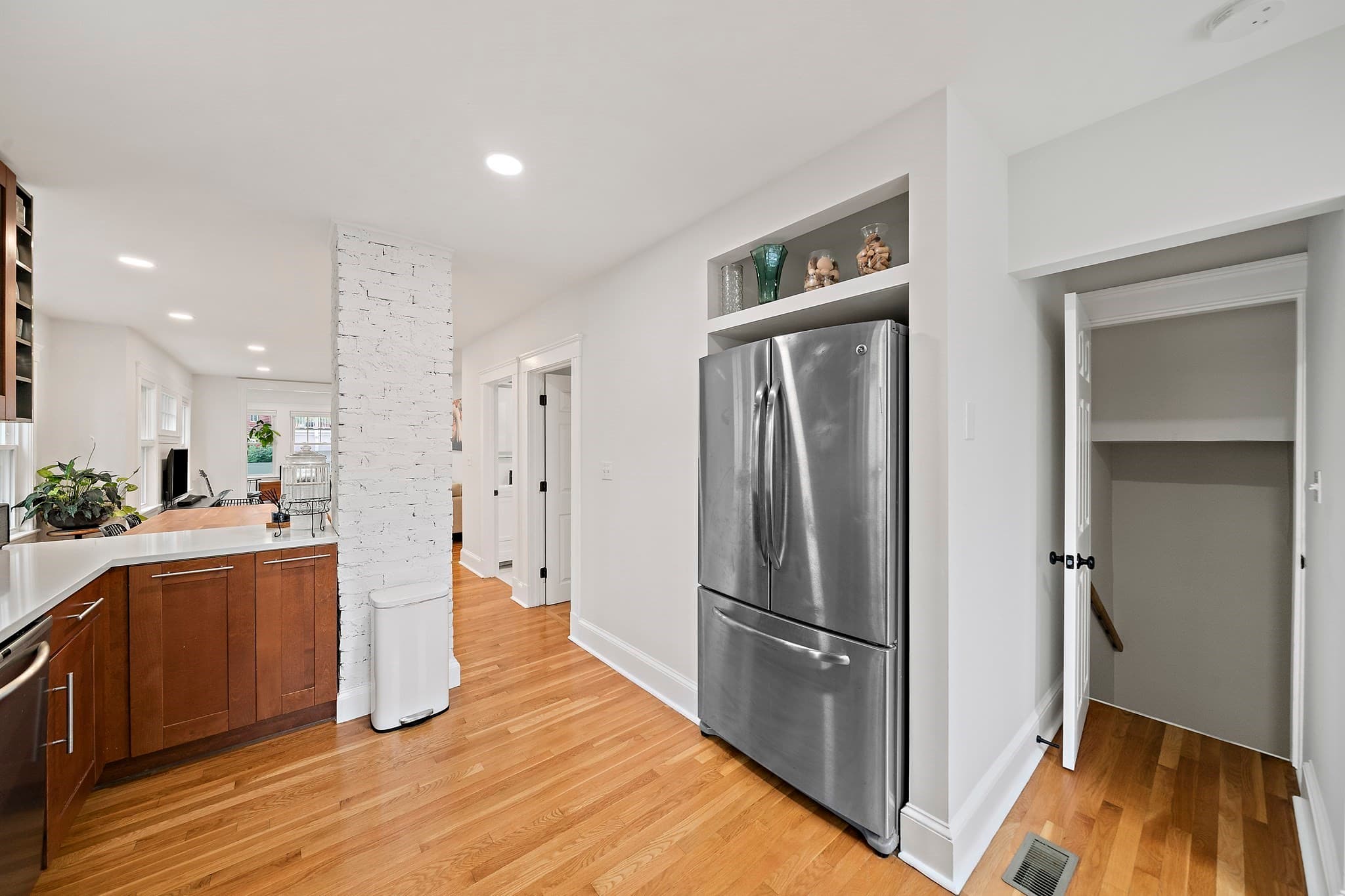 Condominium at 224 Summer St # 1, Somerville MA 02143, Somerville, photo 15 of 30