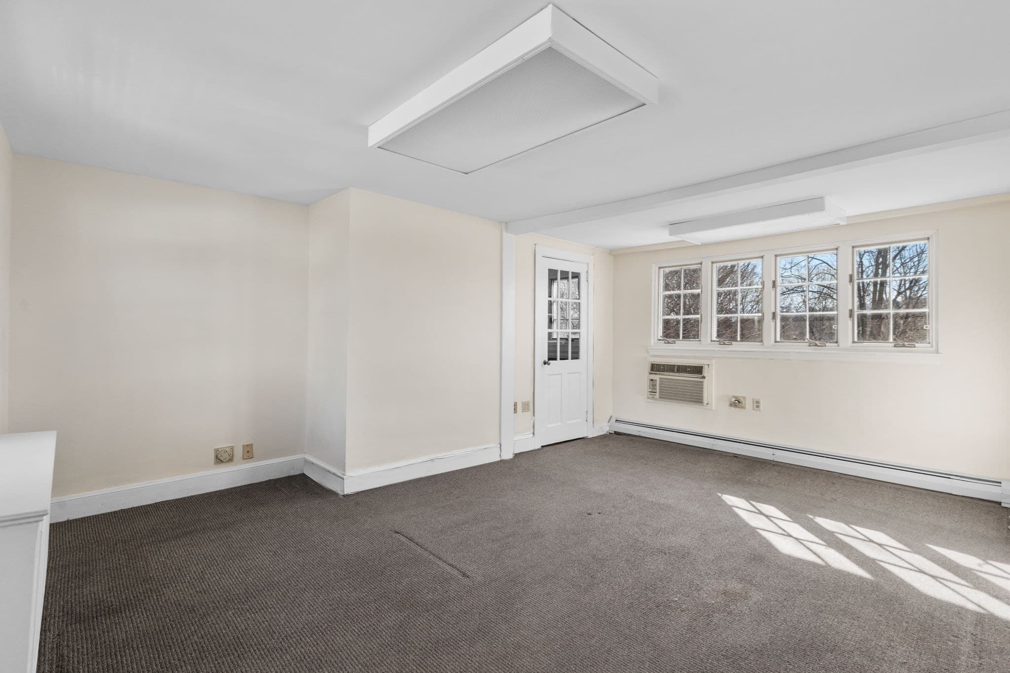 Single Family Residence at 1646 Centre St, Boston MA 02132, Boston, photo 17 of 30