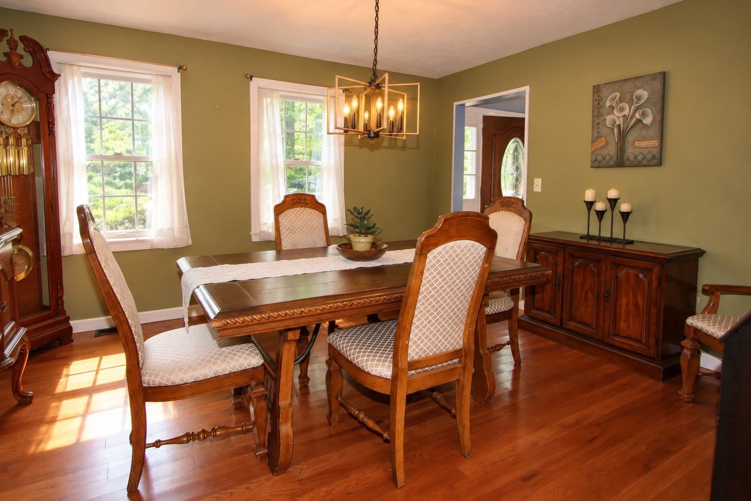 Single Family Residence at 32 Sibley Rd, Sutton MA 01590, Sutton, photo 7 of 20