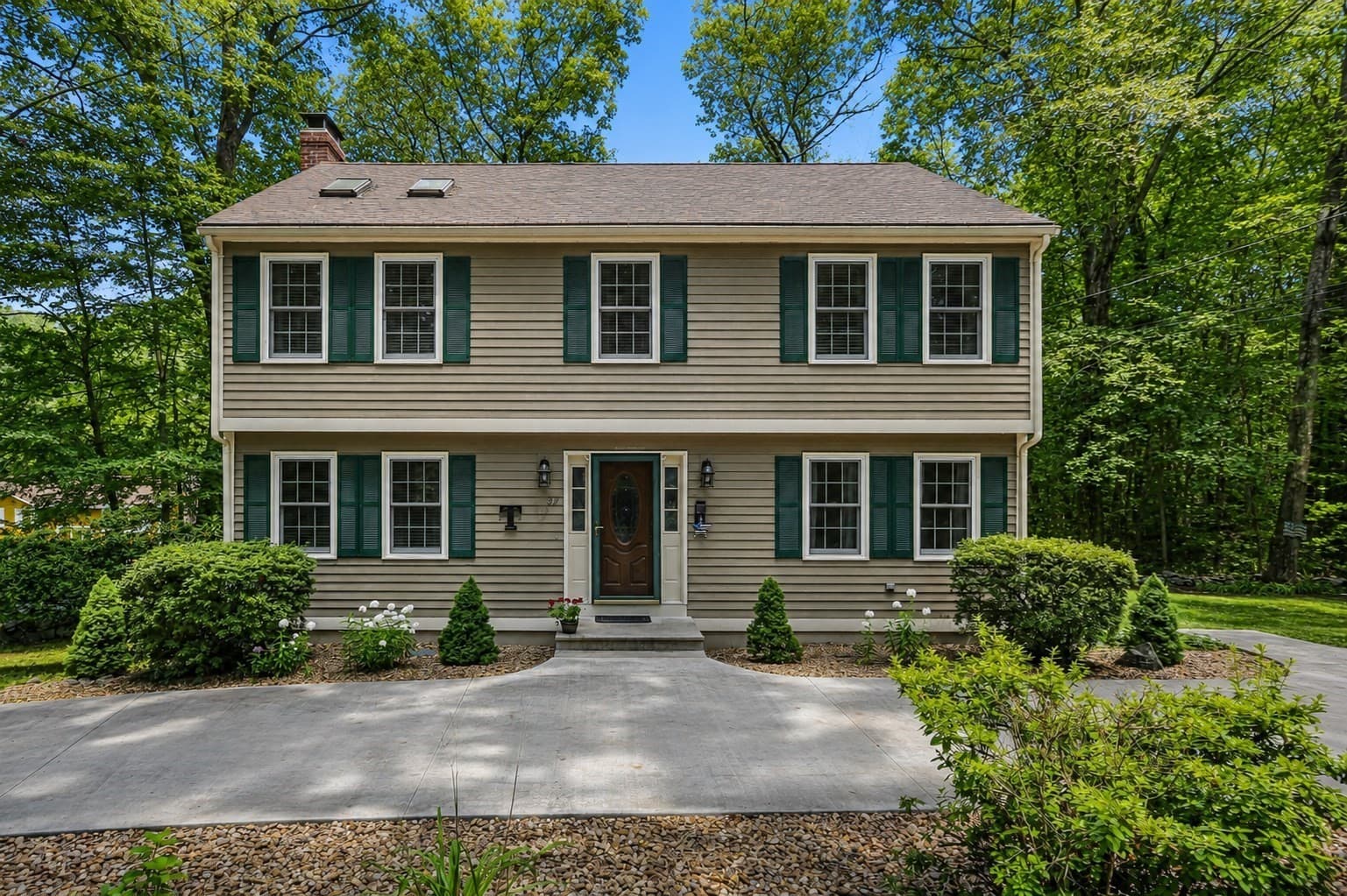 32 Sibley Rd, Sutton MA 01590