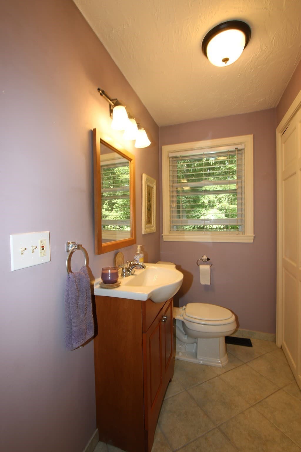 Single Family Residence at 32 Sibley Rd, Sutton MA 01590, Sutton, photo 9 of 20