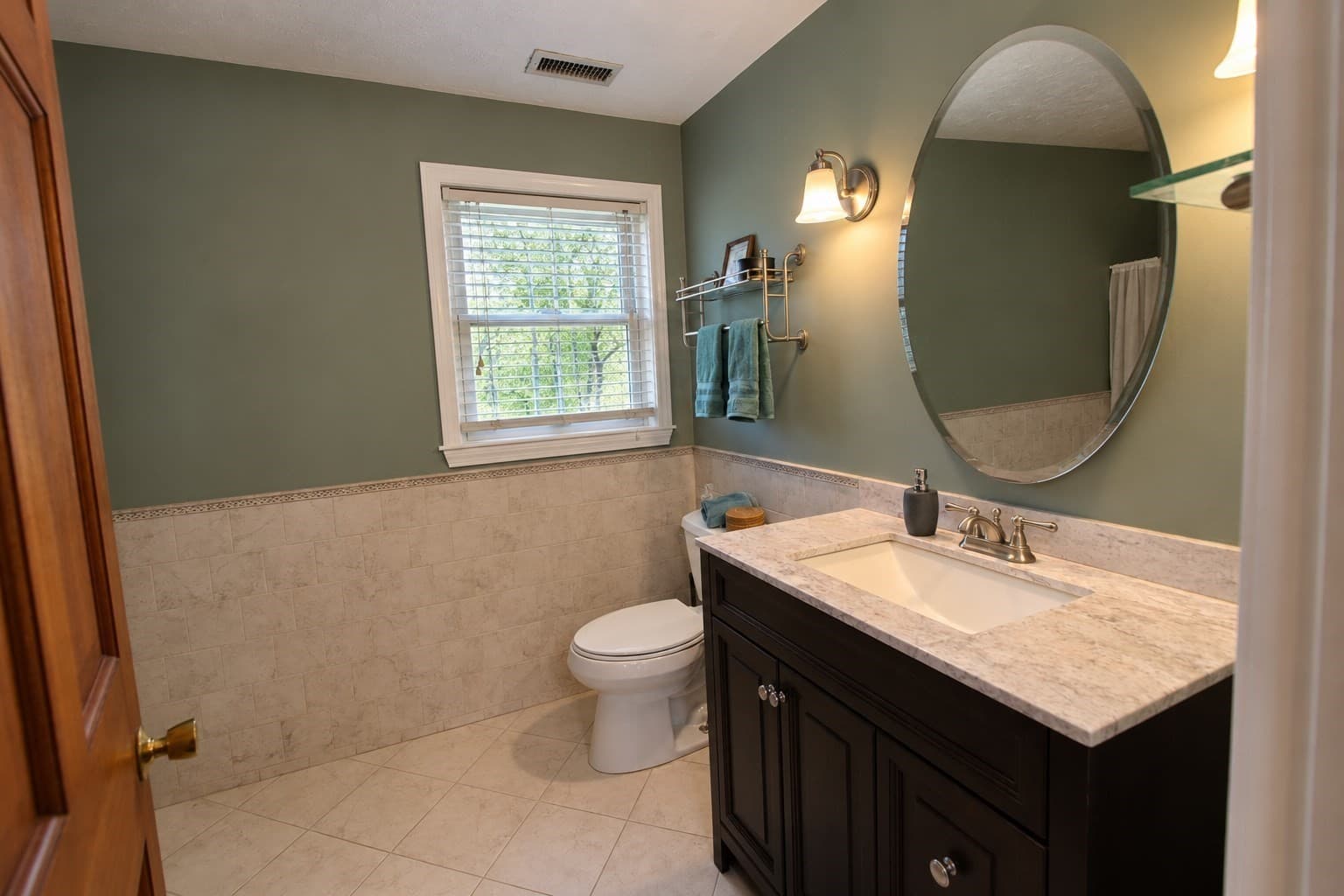 Single Family Residence at 32 Sibley Rd, Sutton MA 01590, Sutton, photo 11 of 20