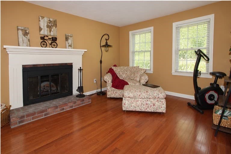 Single Family Residence at 32 Sibley Rd, Sutton MA 01590, Sutton, photo 4 of 20