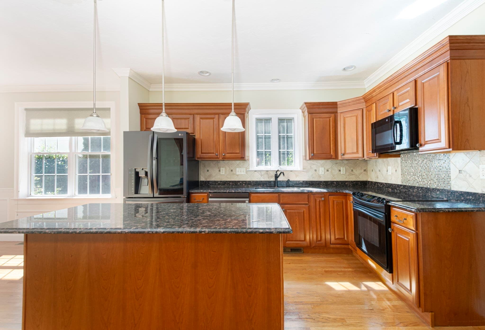 Condominium at 308 Sprucewood Ln # 308, Clinton MA 01510, Clinton, photo 6 of 24