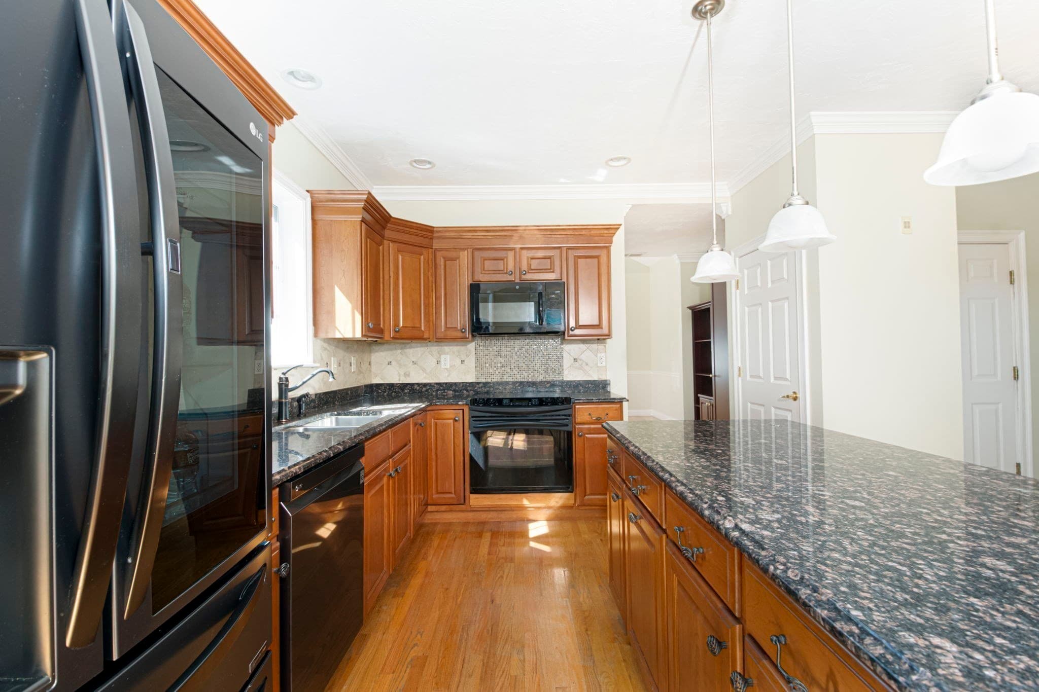 Condominium at 308 Sprucewood Ln # 308, Clinton MA 01510, Clinton, photo 8 of 24