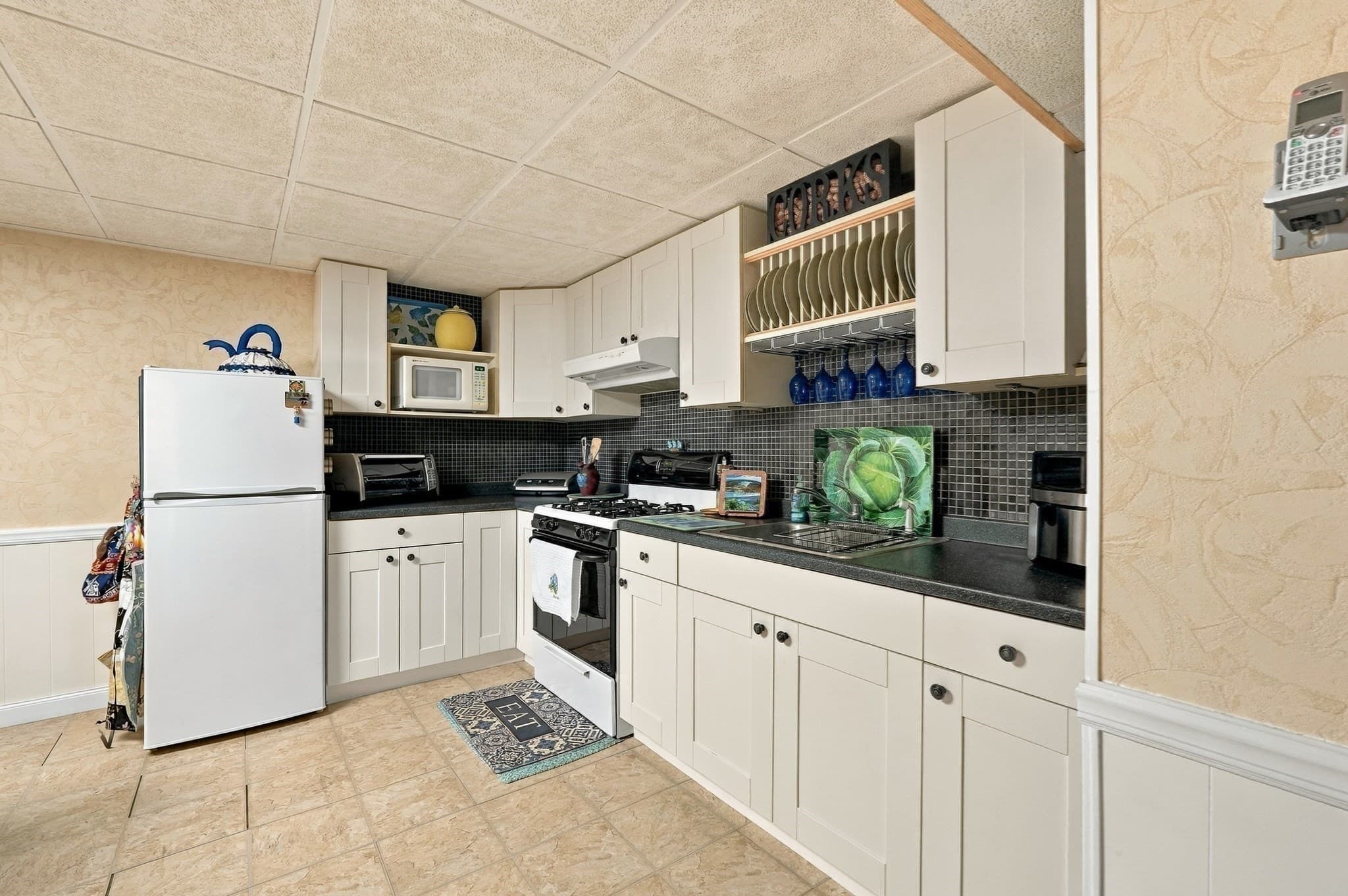 Single Family Residence at 155 Friendship St, Fall River MA 02724, Fall River, photo 28 of 42