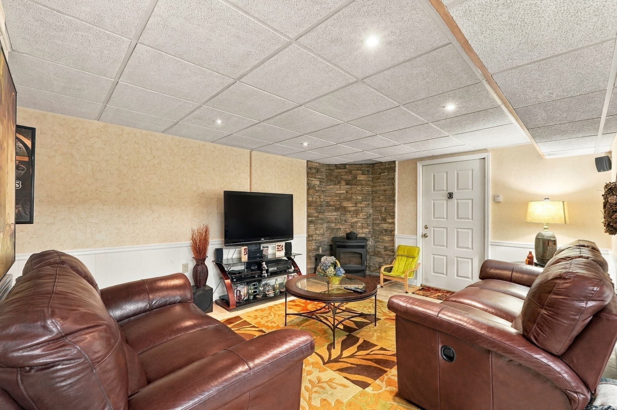 Single Family Residence at 155 Friendship St, Fall River MA 02724, Fall River, photo 31 of 42