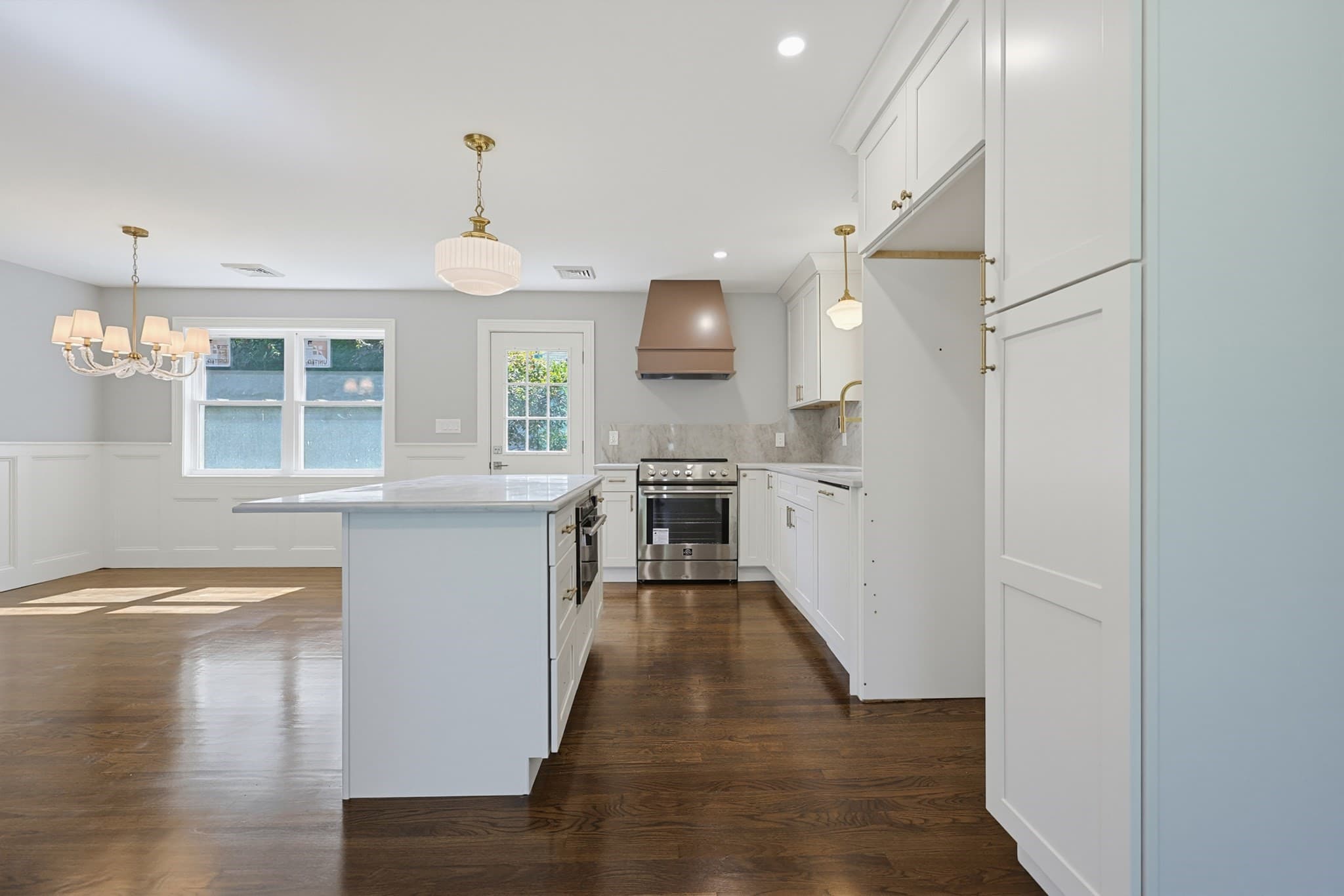 Single Family Residence at 7 Hamilton St, Framingham MA 01701, Framingham, photo 4 of 22
