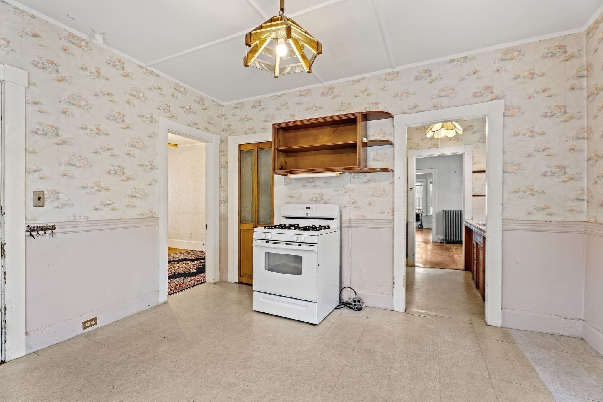 2 Family - 2 Units Up/Down at 99 Farragut Rd., Swampscott MA 01907, Swampscott, photo 12 of 29