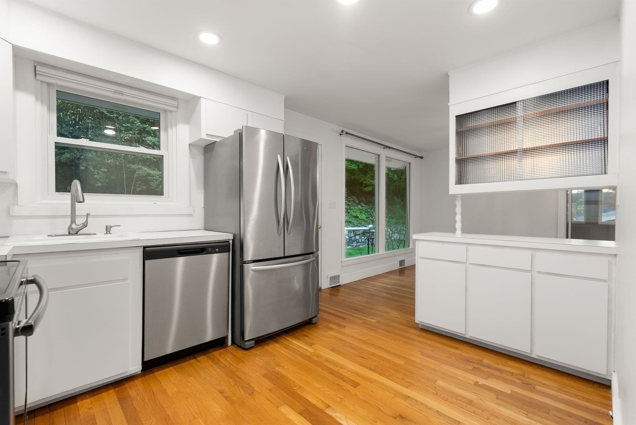 Single Family Residence at 109 Wallis Road, Brookline MA 02467, Brookline, photo 7 of 13
