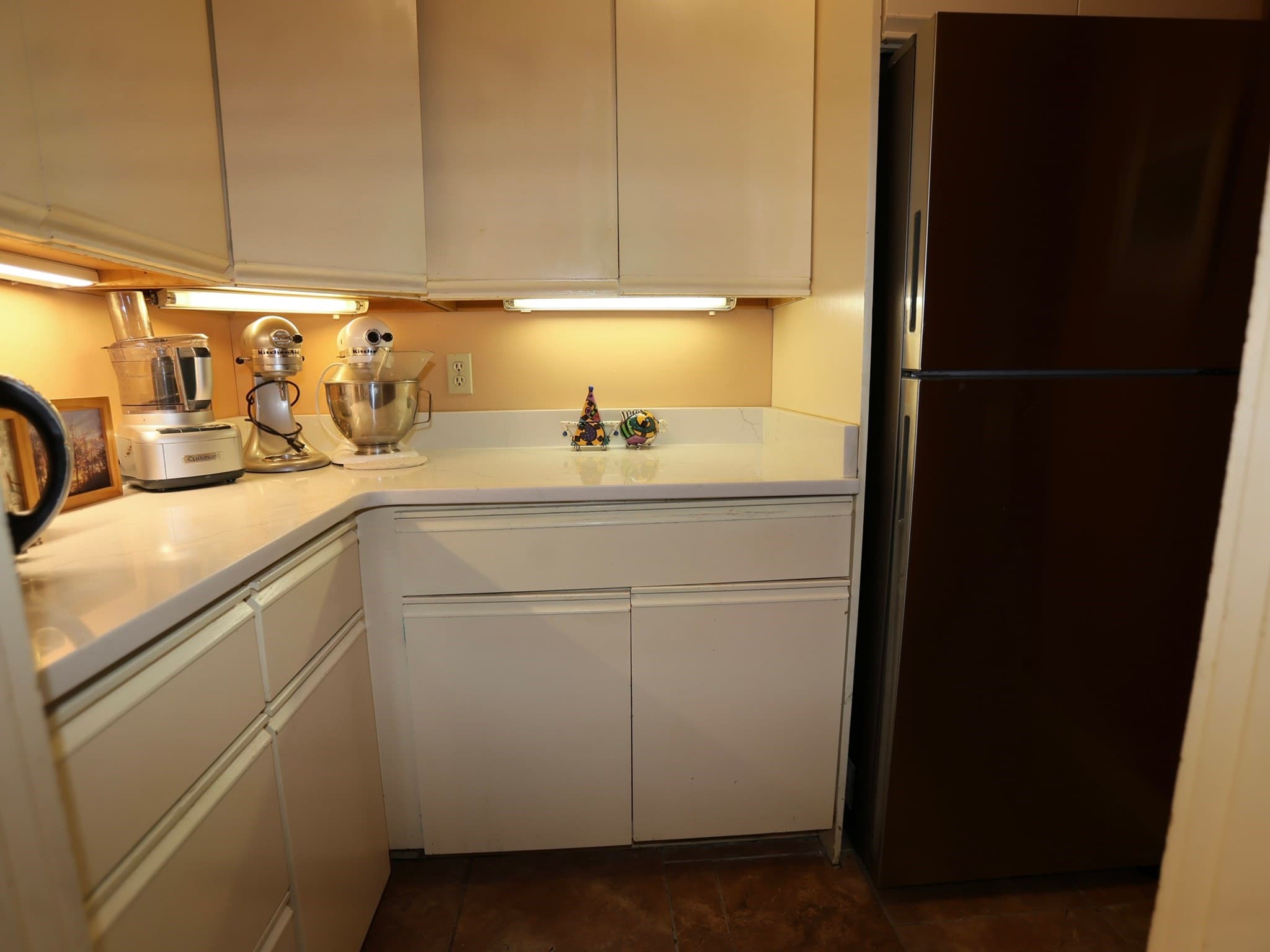 Single Family Residence at 112 Russell St, Worcester MA 01609, Worcester, photo 13 of 36